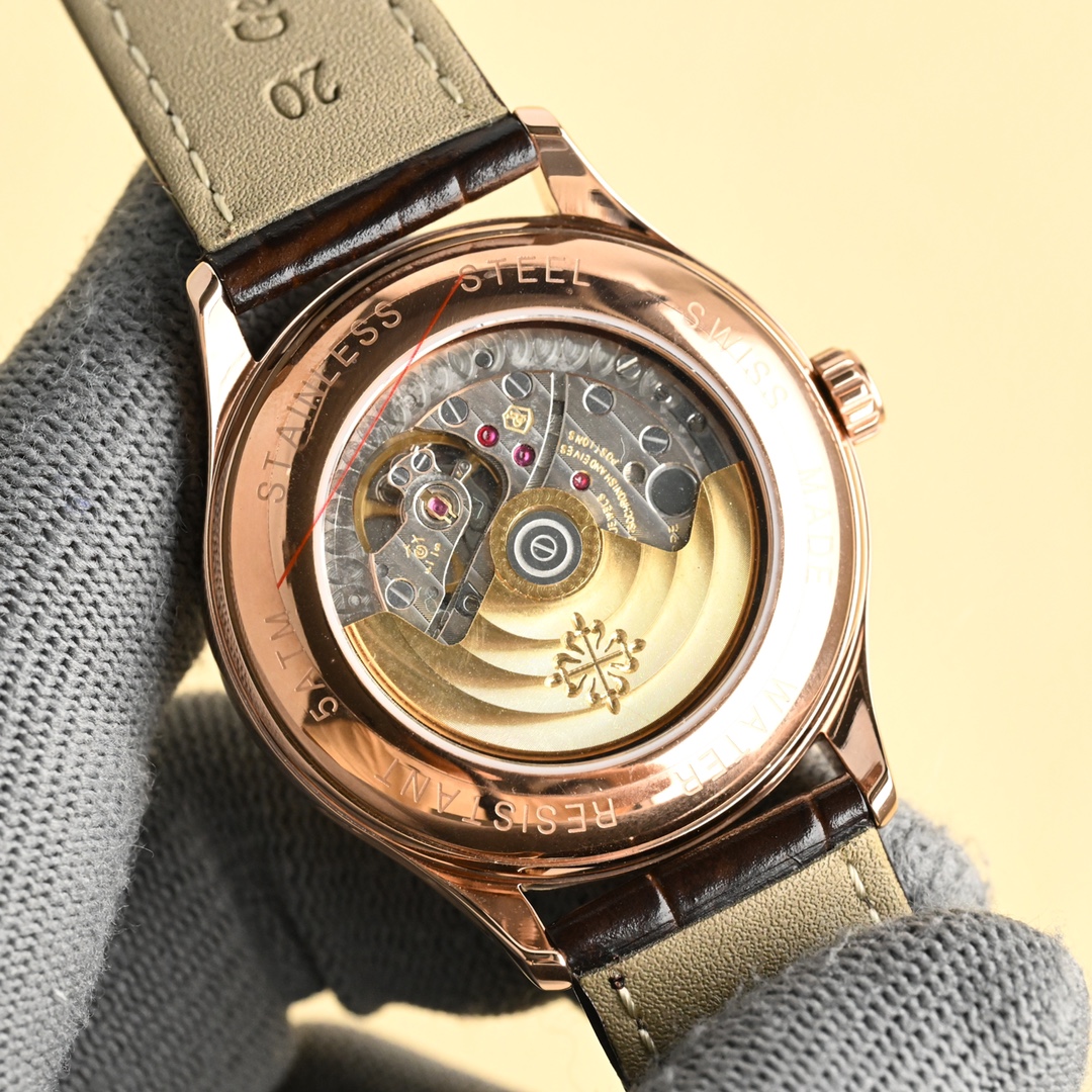 Prada Emerald PP Super-Complicated Wristwatches Review: White Shell 3335, Gold Shell P3450 - 图片 8
