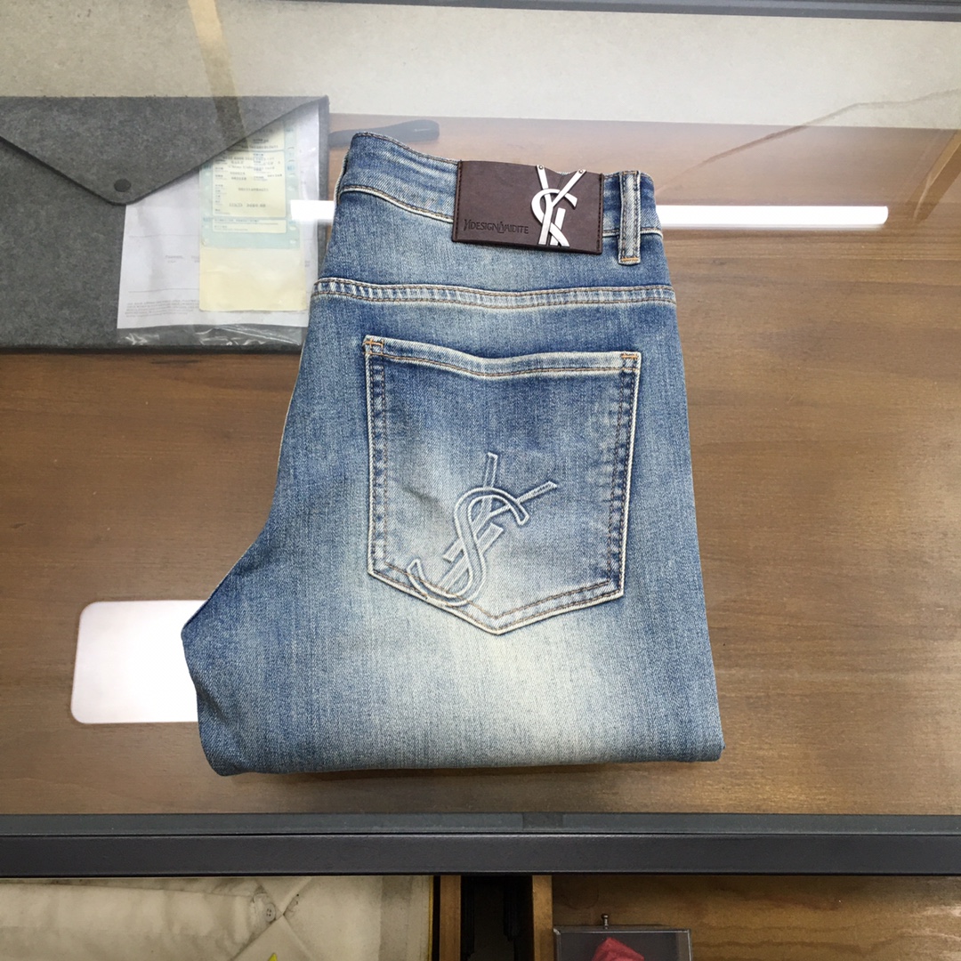 NO:466867,New Denim 'YSL...' 2025SS latest men's jean trousers, worsted high-end quality, elastic denim denim cotton denim trousers, fixed-woven pure cotton quality fabric, the texture of the trousers brings elasticity without any restraint, making your daily wear more comfortable and agile. The smooth and not easily wrinkled fabric always remains flat and traceless, silently protecting your elegance. The leading official website is on sale. It is no different from the original version of the counter. The fabric is slightly elastic, and the slim and crisp style shows long legs. It is simply a must-have item for everyone!  The waist with just the right width and carefully cut pockets are all engraved with branded logo buttons!  Showing the brand's own charm and high-end and elegant fashion taste, the back piece pocket consumes a lot of energy and spares no expense. The exclusive icon of the Heavy Industry Embroidery H-H-Home is created, and the exquisiteness is amazing to the craftsmen for ten years!  The details show low-key and luxuriousness. The ready-to-wear is of high quality, exquisite and stylish, and has high-standard production in large factories with full details!  ~ All the details recreate unique and exquisite designs!  !  !  Size29 30 31 32 33 34 35 36 38 (new product), saint laurent,alexander wang19860909新品牛仔 《YSL...》 2025SS最新款男士牛仔长裤,精纺定做高端品质,弹力丹宁牛仔棉质牛仔长裤,定织纯棉品质面料,裤身肌理感带来弹力毫无束缚感,让你日常穿着更加舒适矫健,顺滑不易褶皱的面料时刻保持平整无痕,默默守护着你的优雅. 领先官网发售..与专柜原版毫无区别,面料略带弹力,版型修身挺括尽显长腿欧巴,简直是人手必备单品！ 宽度恰到好处的腰头跟精心裁剪的口袋,均采用刻有品牌logo纽扣！彰显品牌自身的迷人魅力和高奢雅艺的时尚品味,后片口袋更是消耗大量精力不惜血本,重工刺绣H家专属图标打造出,精致程度令十年手工师傅都惊叹的！细节之处尽显低调奢华.成衣品质感高级,精致有型、 细节满分的大厂高规格制作！~ 种种细节都再现独特的精美设计！！！ Size29 30 31 32 33 34 35 36 38（新品）,,saint laurent,alexander wang,Men's clothing
