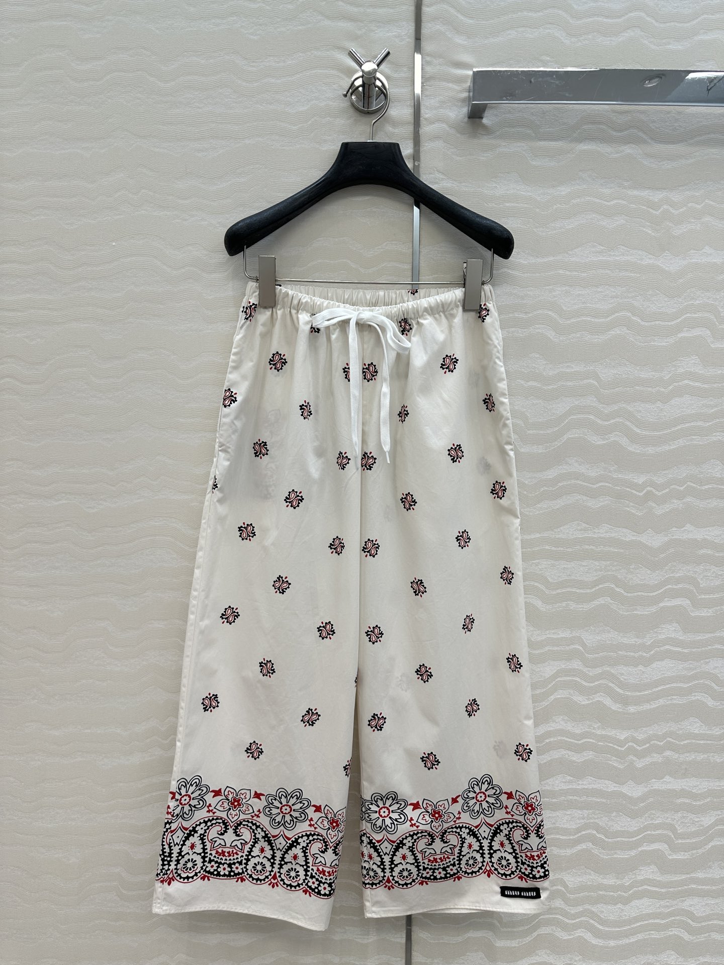 Miu Miu-Inspired Cropped Pants with Floral Print and Drawstring Waist