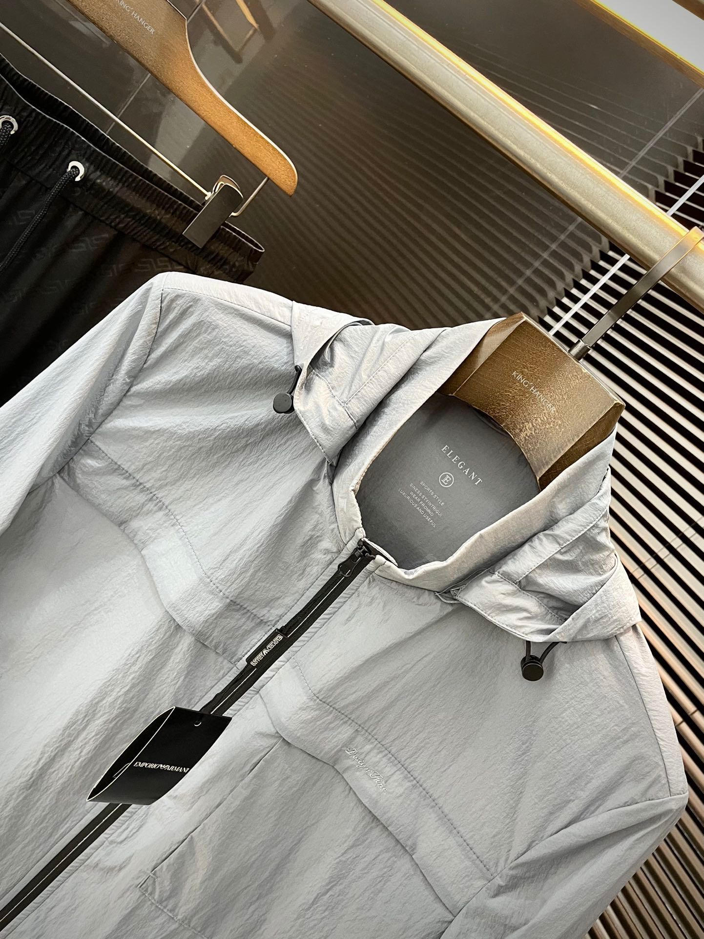 Empirio Armin-(Amani) 2025 Spring Collection: Stylish, High-Quality Jackets with Unique Design - 图片 2