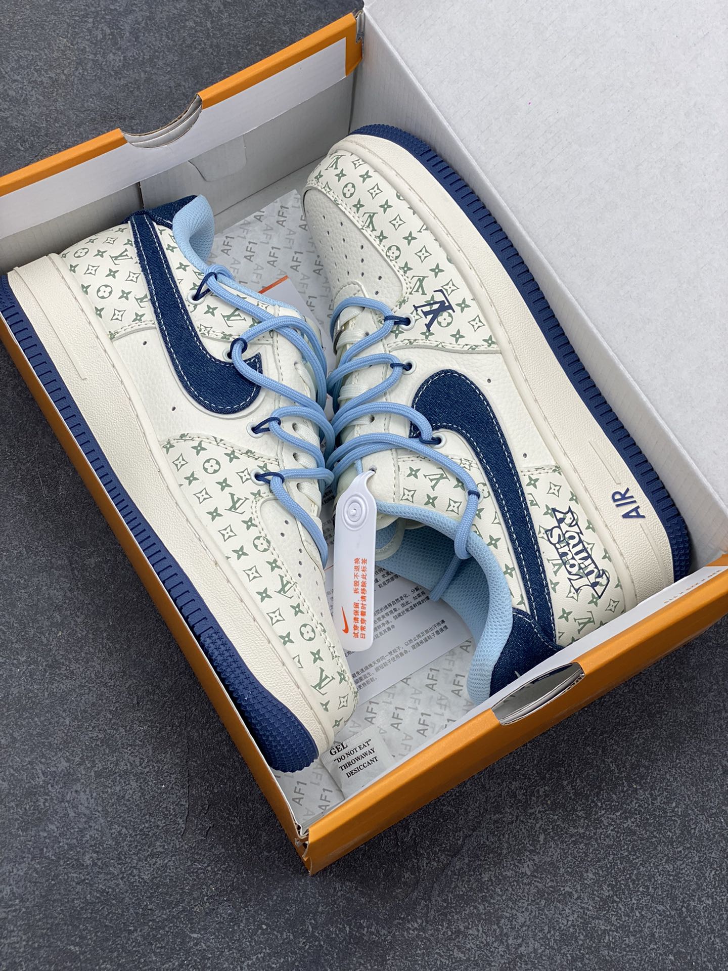 图片[9]-NIke Air Force 1 \’07 Low “LV联名——印花抽绳”空军一号 低帮 运动鞋 休闲鞋 折边针车 工艺难度大 原楦头原纸板 原装鞋盒 定制五金配件 内置全掌气垫 原厂鞋底 货号：DM6868-096 尺码：36 36.5 37.5 38 38.5 39 40 40.5 41 42 42.5 43 44 44.5 45-选品中心