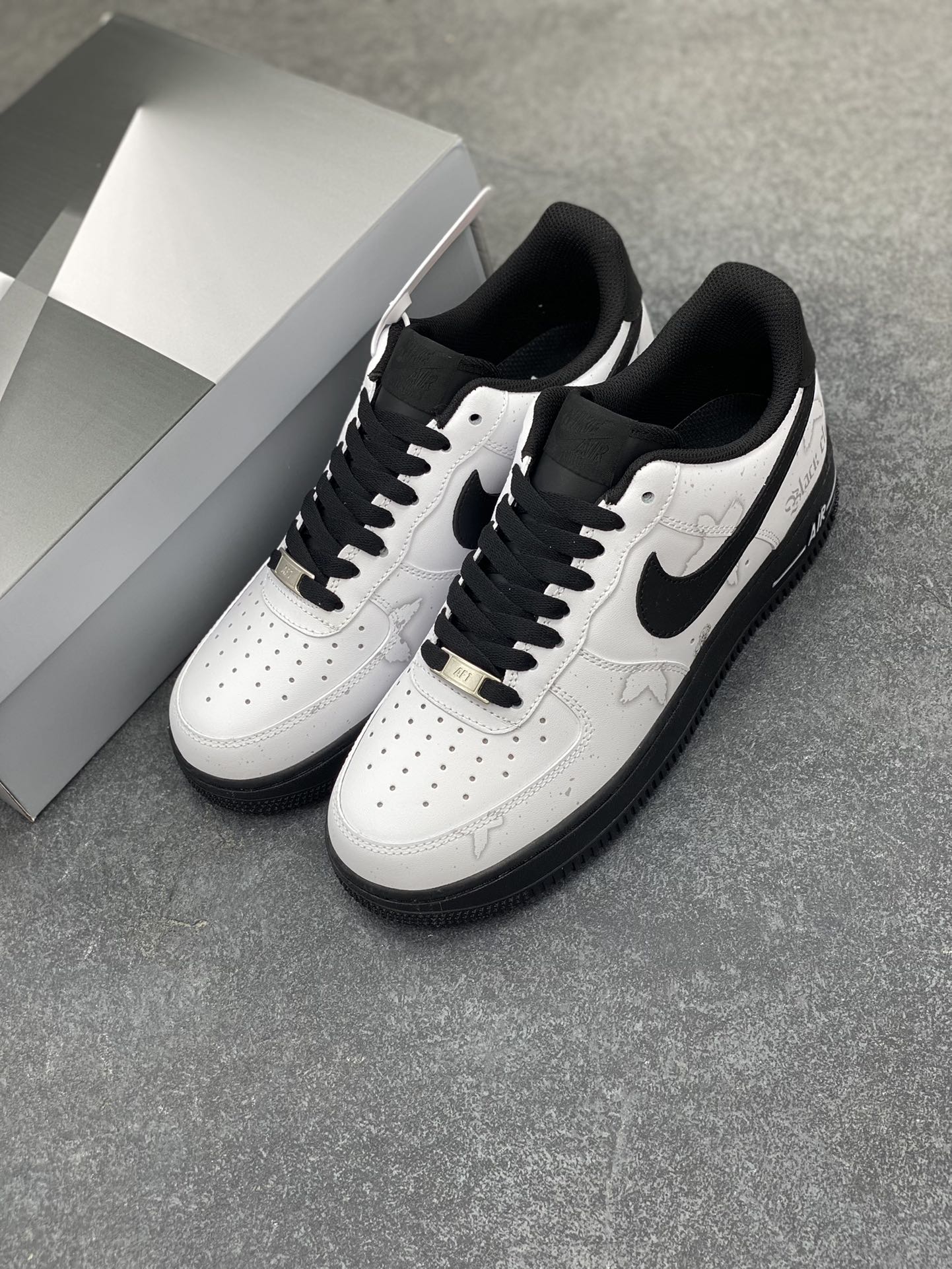 图片[8]-Nike Air Force 1 Low’07 迷雾守则 空军一号低帮休闲板鞋 定制皮料 定制鞋盒 配件齐全 原楦原纸板 纯正空军版型 内置全掌气垫 货号：ZH0316-081 尺码：36 36.5 37.5 38 38.5 39 40 40.5 41 42 42.5 43 44 44.5 45-选品中心