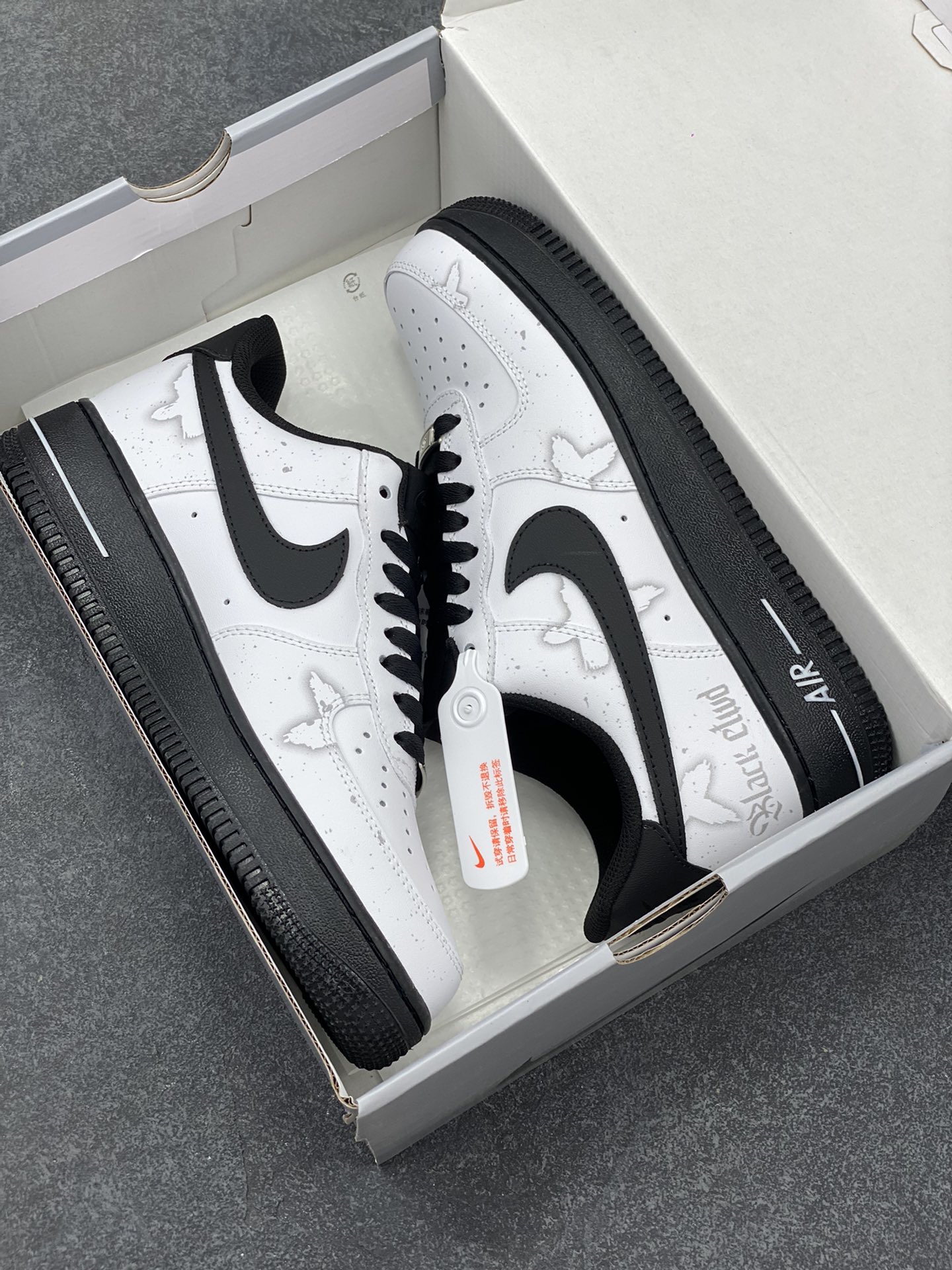 图片[9]-Nike Air Force 1 Low’07 迷雾守则 空军一号低帮休闲板鞋 定制皮料 定制鞋盒 配件齐全 原楦原纸板 纯正空军版型 内置全掌气垫 货号：ZH0316-081 尺码：36 36.5 37.5 38 38.5 39 40 40.5 41 42 42.5 43 44 44.5 45-选品中心