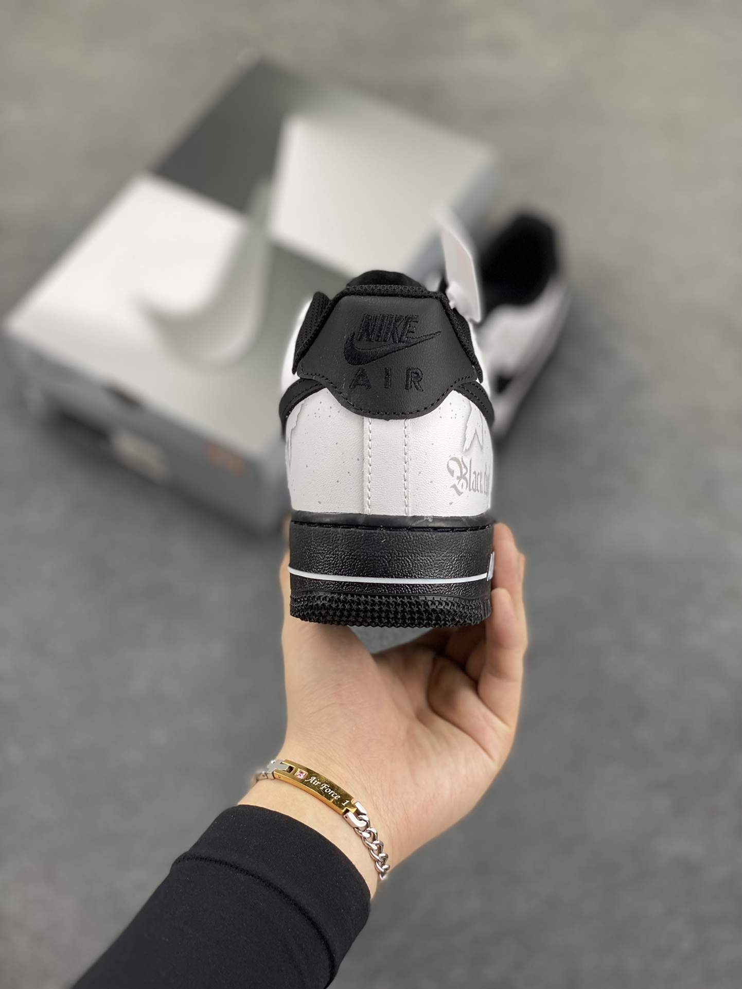 图片[4]-Nike Air Force 1 Low’07 迷雾守则 空军一号低帮休闲板鞋 定制皮料 定制鞋盒 配件齐全 原楦原纸板 纯正空军版型 内置全掌气垫 货号：ZH0316-081 尺码：36 36.5 37.5 38 38.5 39 40 40.5 41 42 42.5 43 44 44.5 45-选品中心