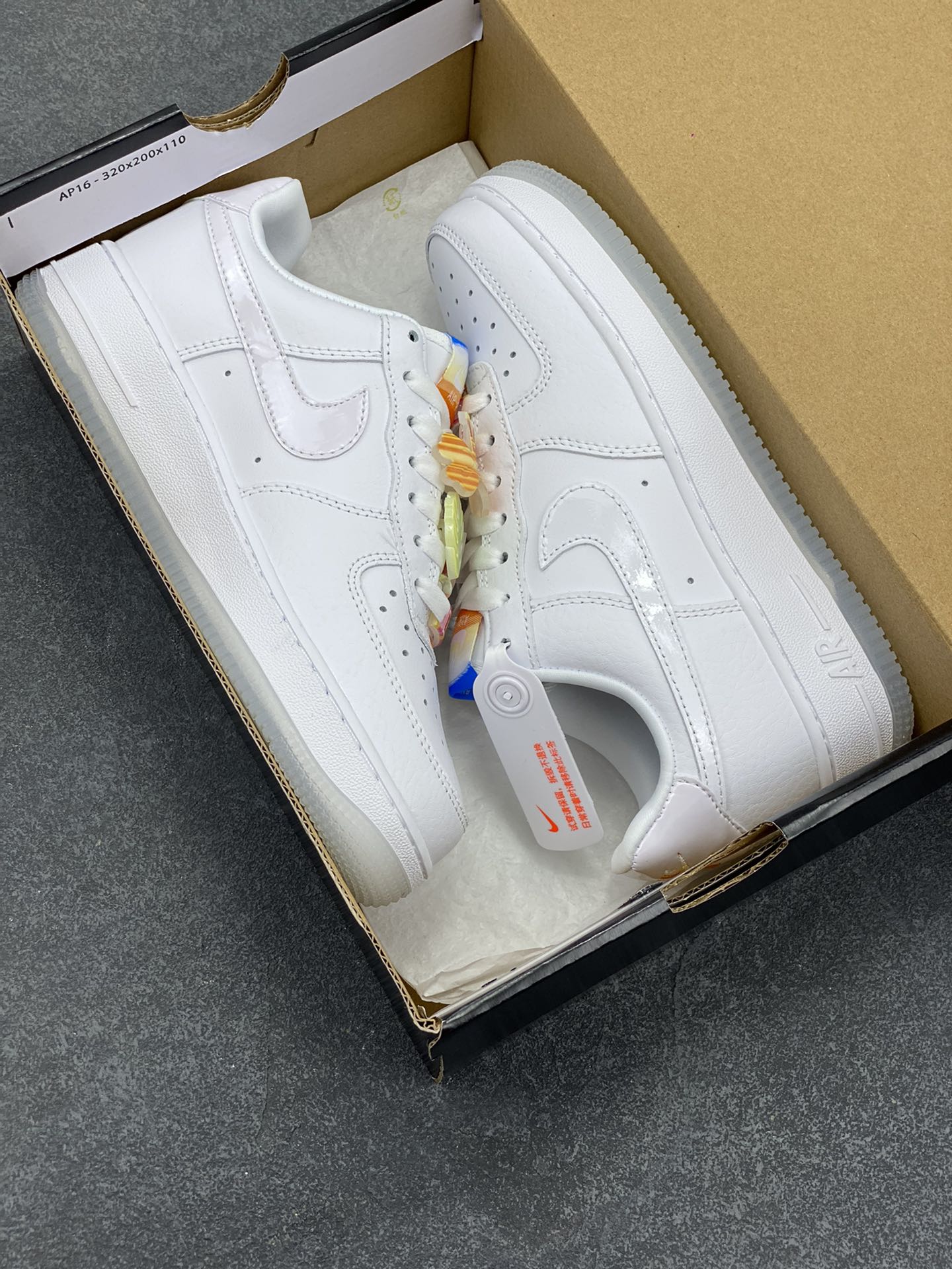 图片[9]-Air Force 1 Low 夏日白橙 原楦头原纸板 打造纯正空军版型 #专注外贸渠道 全掌内置蜂窝气垫 #原盒配件 原厂中底钢印、拉帮完美 货号：IB8875-111 尺码：36 36.5 37.5 38 38.5 39 40 40.5 41 42 42.5 43 44 44.5 45-选品中心