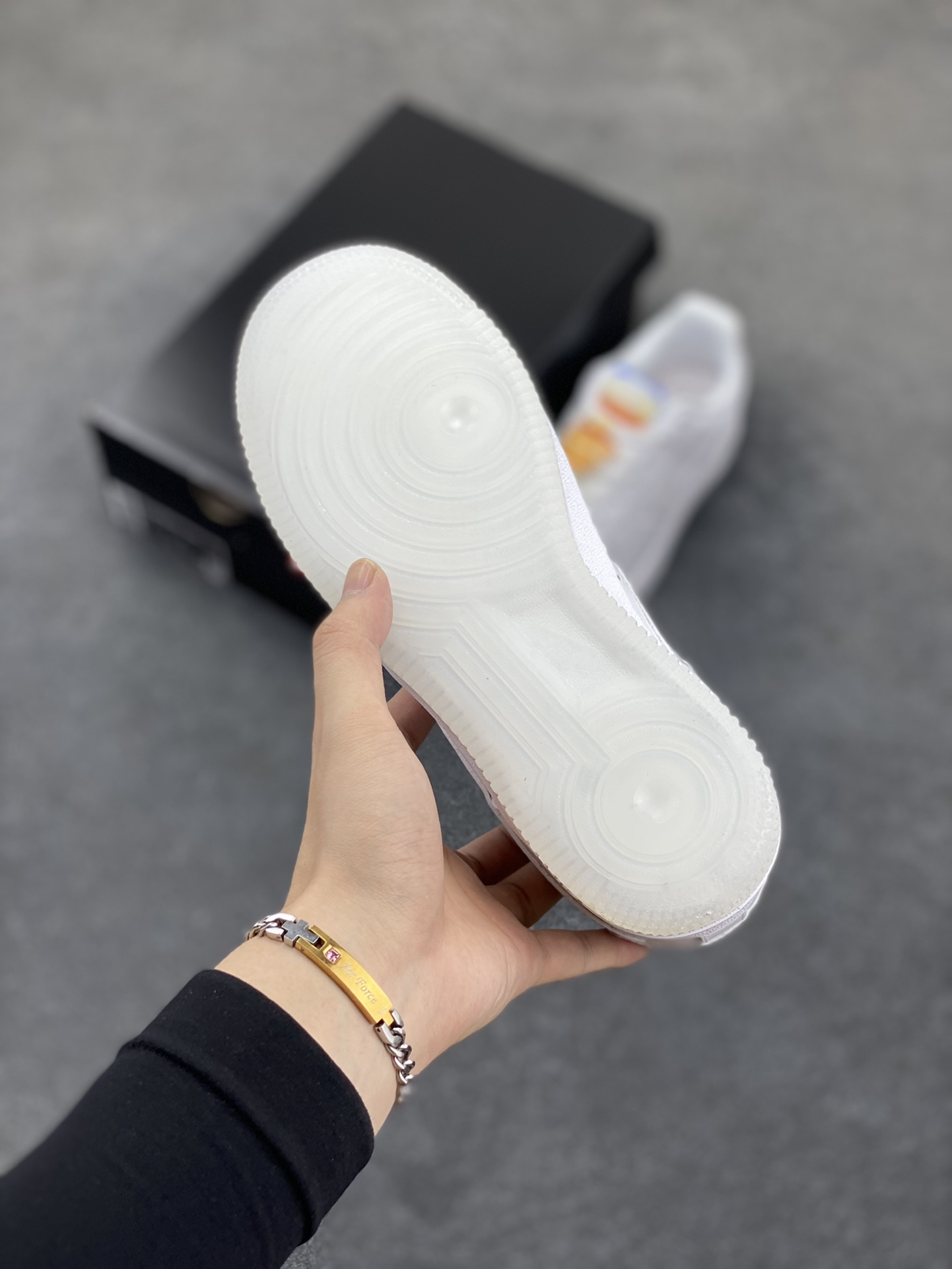 图片[5]-Air Force 1 Low 夏日白橙 原楦头原纸板 打造纯正空军版型 #专注外贸渠道 全掌内置蜂窝气垫 #原盒配件 原厂中底钢印、拉帮完美 货号：IB8875-111 尺码：36 36.5 37.5 38 38.5 39 40 40.5 41 42 42.5 43 44 44.5 45-选品中心