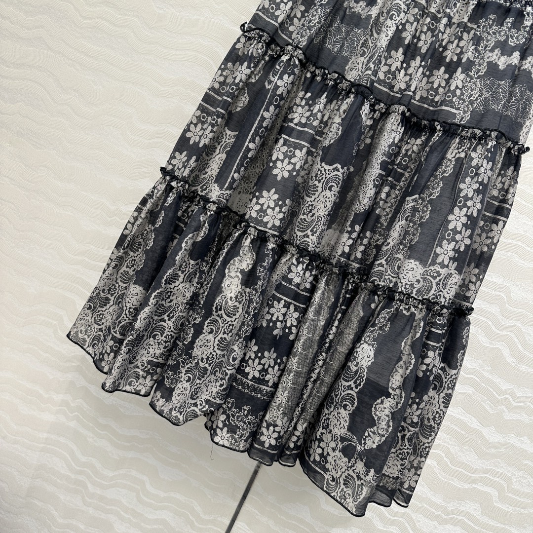 Elegant Woman’s Suit: Original Quality, Holiday Style, French Elegance, Custom-made Import - 图片 6