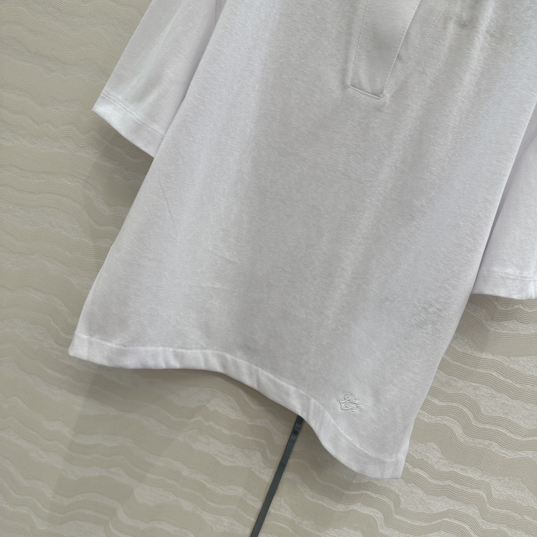 独家首发！原单品质❤️lP🆕老钱风穿搭！25春夏新品极简Polo领落肩袖T恤，必入长期主义单品。少年感气