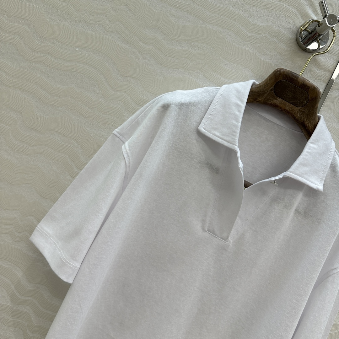 独家首发！原单品质❤️lP🆕老钱风穿搭！25春夏新品极简Polo领落肩袖T恤，必入长期主义单品。少年感气