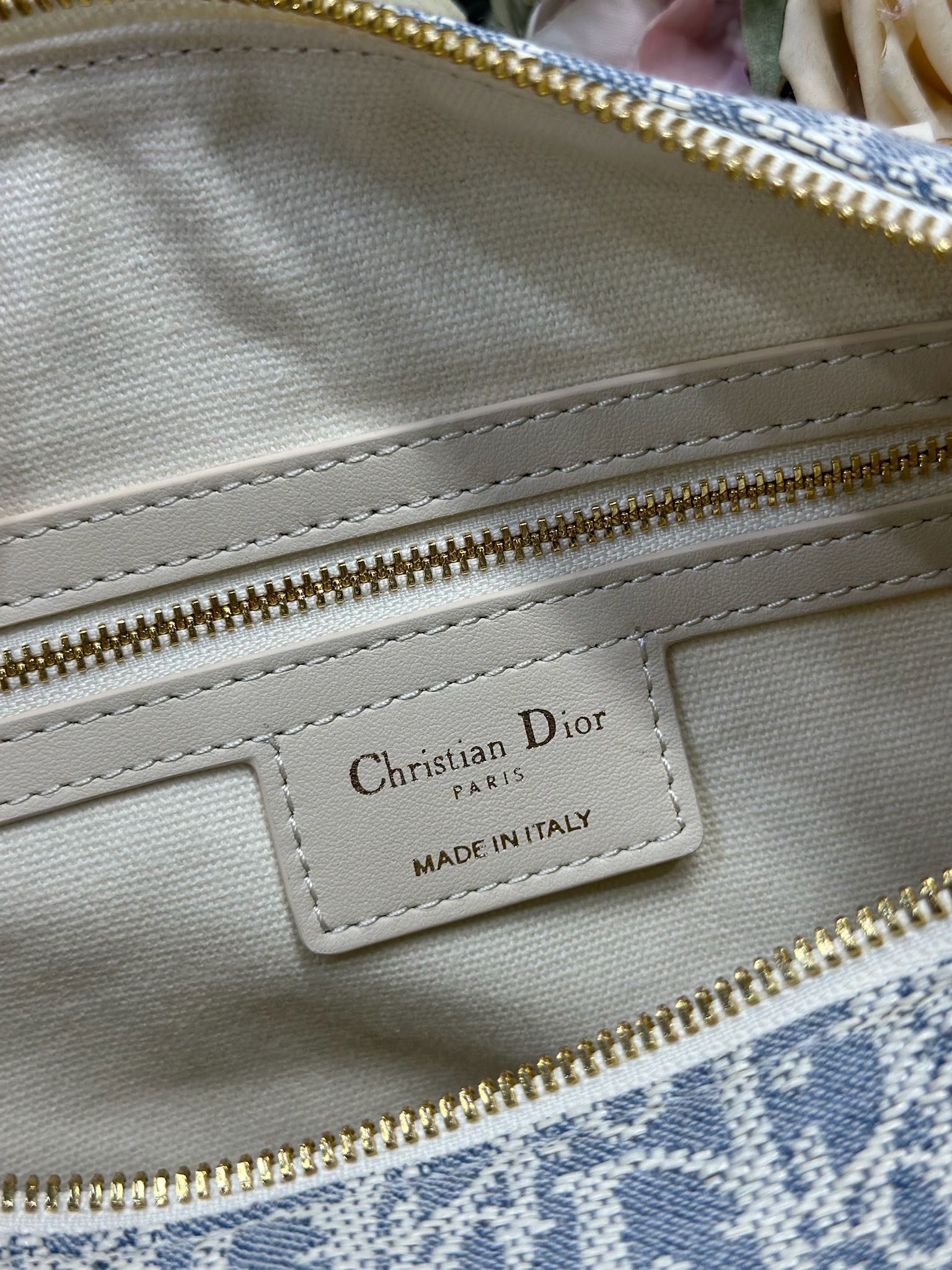 Dior Groove 25 Handbag: Gray Dior Oblique Canvas, Adjustable Strap 9 i1747977682 178 8