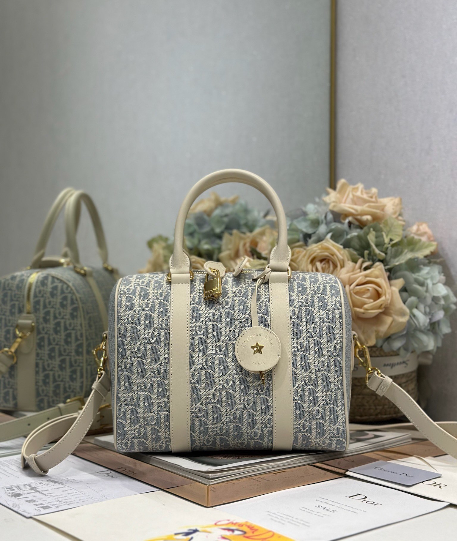 Dior Groove 25 Handbag: Gray Dior Oblique Canvas, Adjustable Strap 1 i1747977682 2859 0