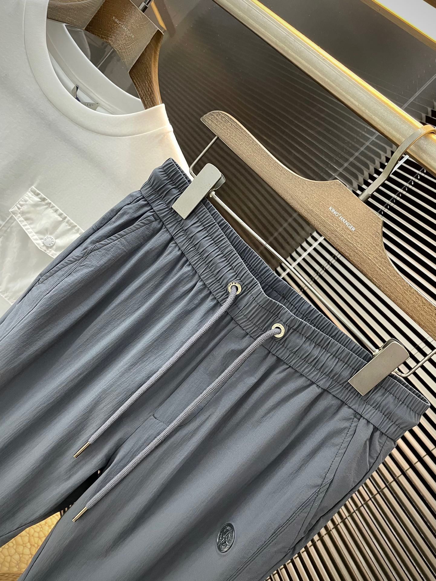 Stone Island Spring 2025 Leisure Pants: Comfortable Customized Style for Casual Wear - 图片 2