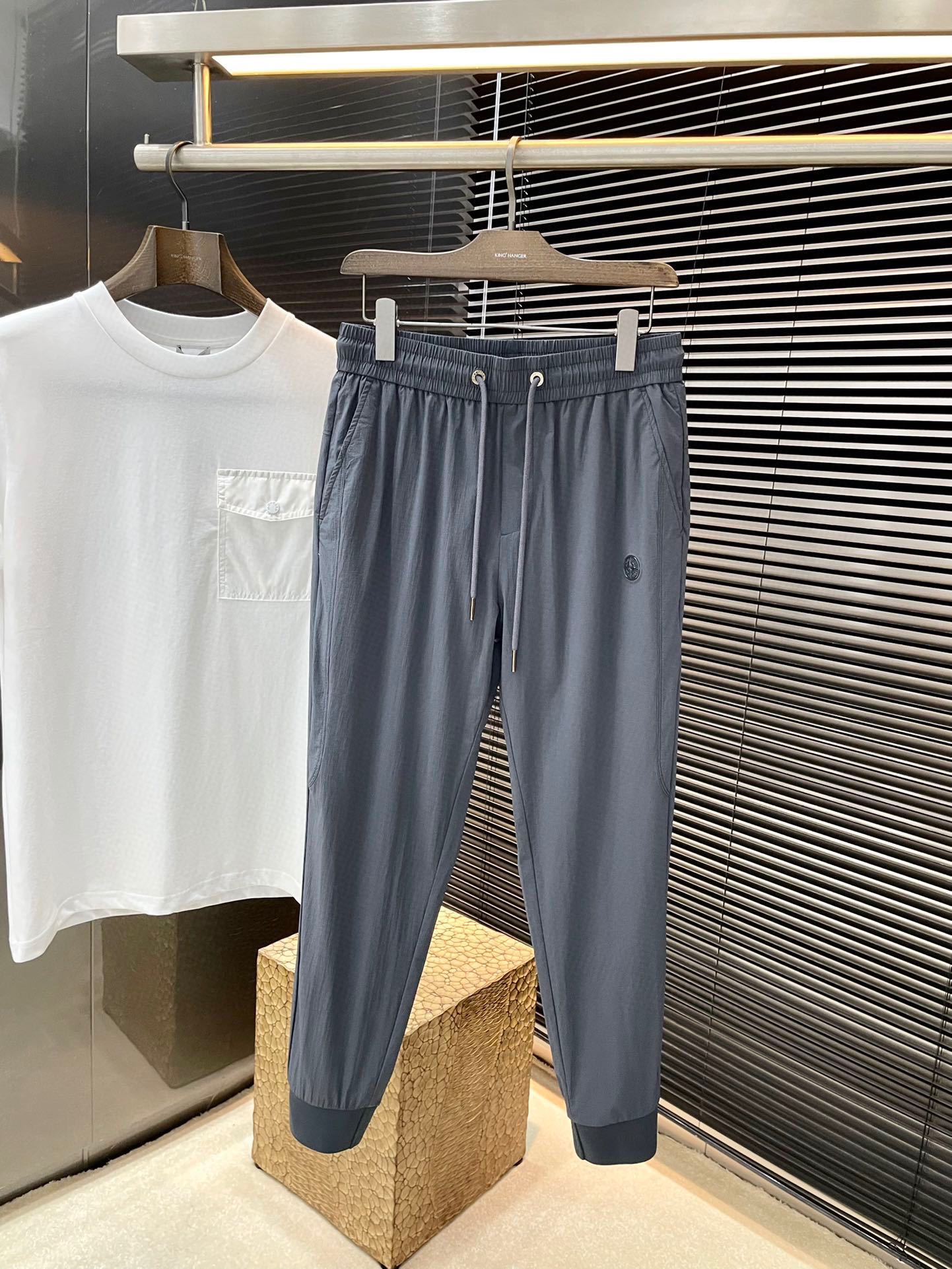 Stone Island Spring 2025 Leisure Pants: Comfortable Customized Style for Casual Wear