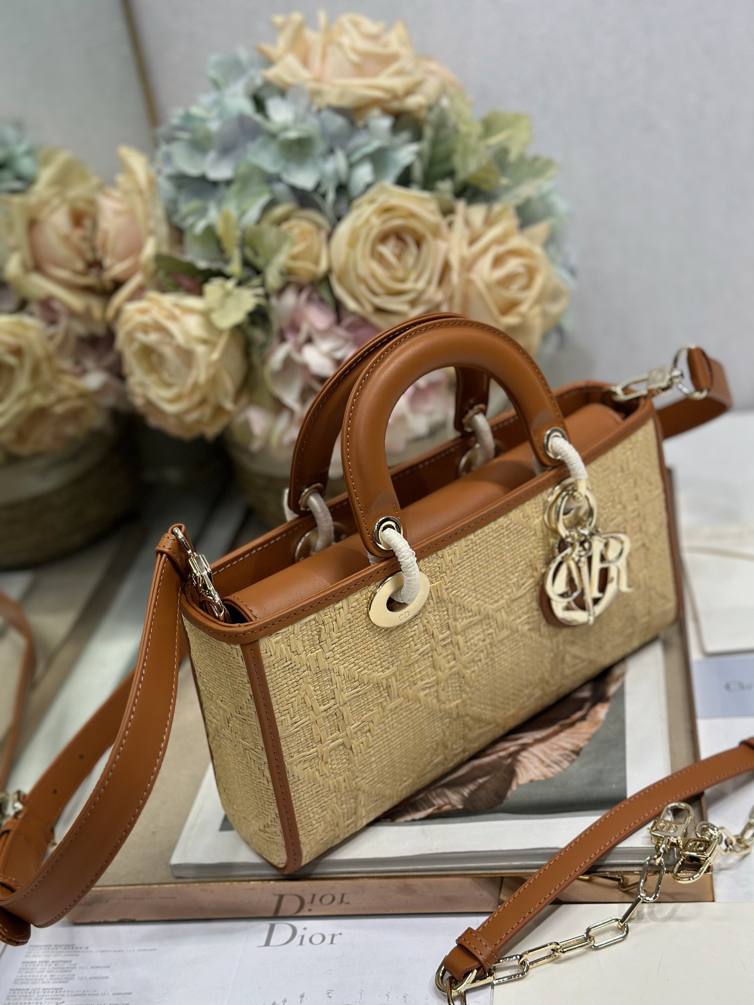 Dior Lady D-Joy Woven Bag, Medium Size, Versatile Crossbody & Shoulder Bag 3 i1747981004 787 1