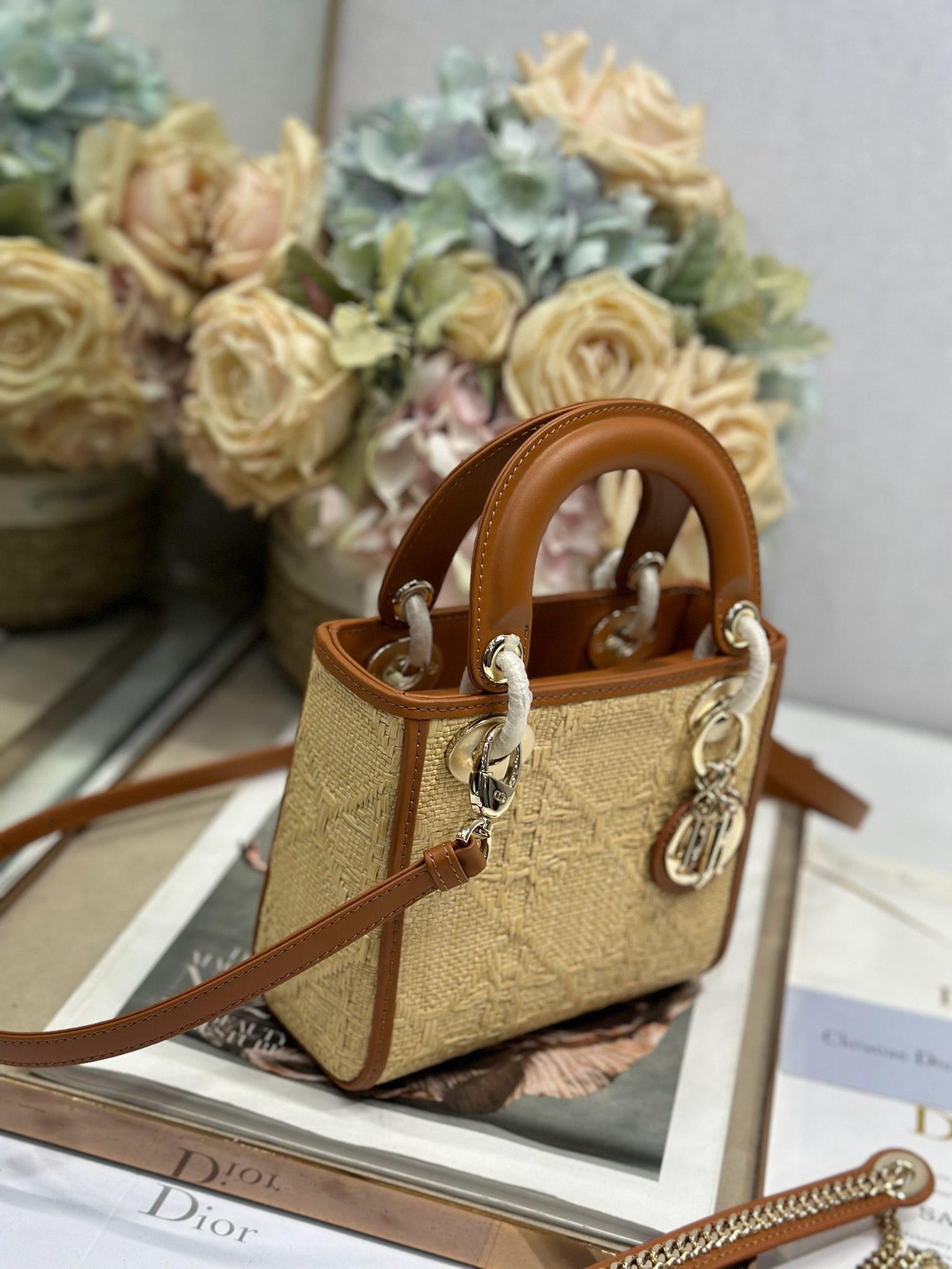 Lady Dior Mini Bag: Raffia Cannage, Leather Trim, Iconic Charm - Stylish & Elegant 3 i1747981427 4114 1
