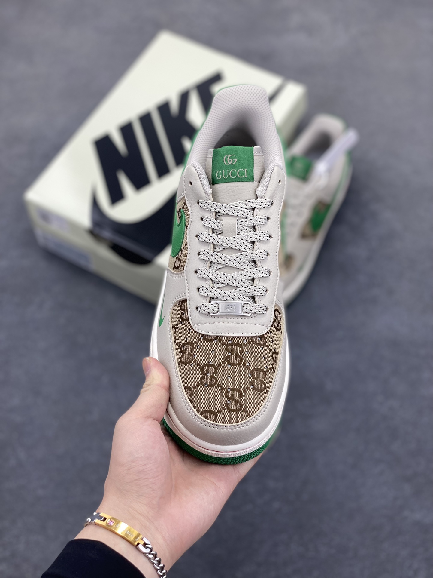 图片[2]-NIke Air Force 1 \’07 Low “古驰联名”空军一号 低帮 运动鞋 休闲鞋 折边针车 工艺难度大 原楦头原纸板 原装鞋盒 定制五金配件 内置全掌气垫 原厂鞋底 货号：LW9279-003 尺码：36 36.5 37.5 38 38.5 39 40 40.5 41 42 42.5 43 44 44.5 45-选品中心