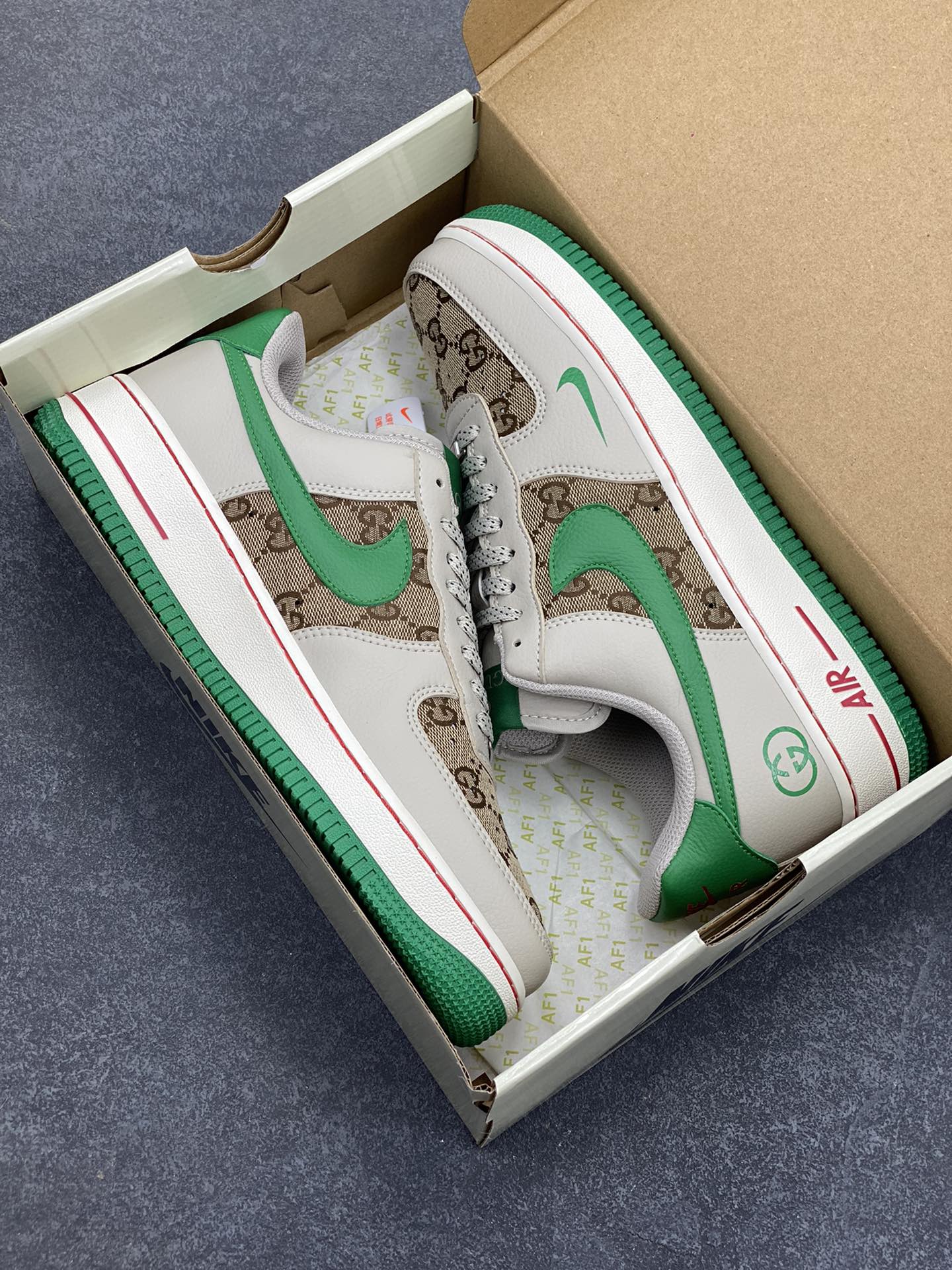 图片[9]-NIke Air Force 1 \’07 Low “古驰联名”空军一号 低帮 运动鞋 休闲鞋 折边针车 工艺难度大 原楦头原纸板 原装鞋盒 定制五金配件 内置全掌气垫 原厂鞋底 货号：LW9279-003 尺码：36 36.5 37.5 38 38.5 39 40 40.5 41 42 42.5 43 44 44.5 45-选品中心