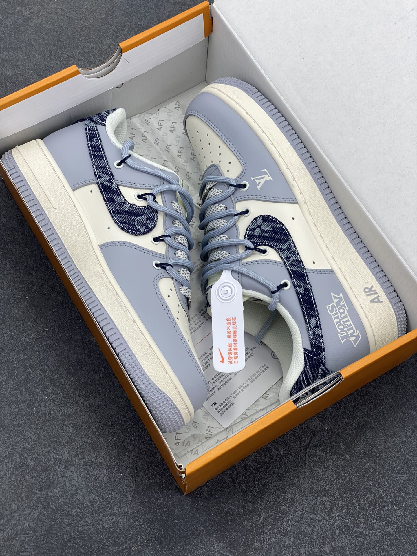 图片[9]-NIke Air Force 1 \’07 Low “LV联名——灰蓝帆布抽绳”空军一号 低帮 运动鞋 休闲鞋 折边针车 工艺难度大 原楦头原纸板 原装鞋盒 定制五金配件 内置全掌气垫 原厂鞋底 货号：DM6868-099 尺码：36 36.5 37.5 38 38.5 39 40 40.5 41 42 42.5 43 44 44.5 45-选品中心