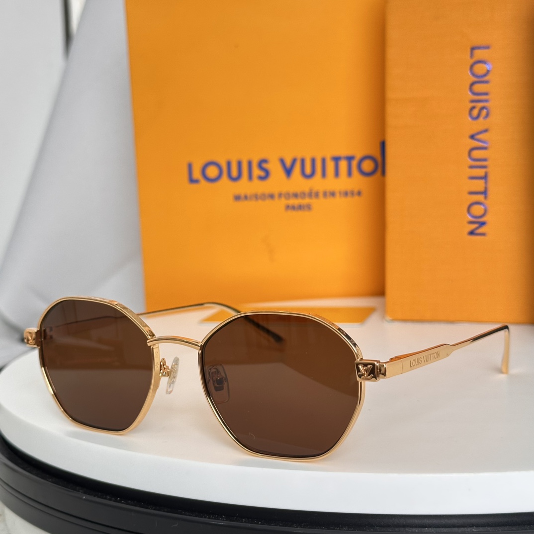  ‼️LOUIS VUITTON
MOD：Z2193U
Size：54口19-142