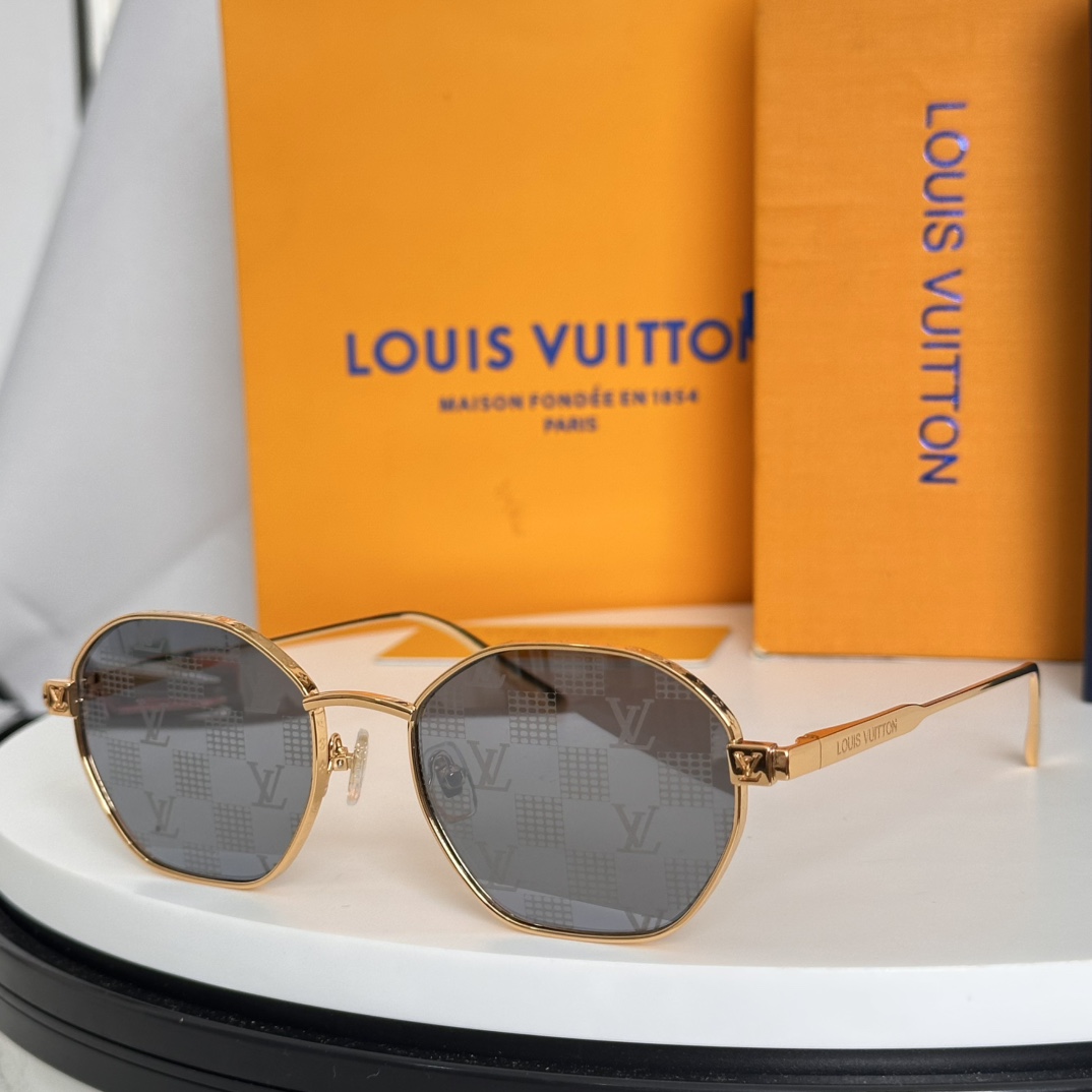  ‼️LOUIS VUITTON
MOD：Z2193U
Size：54口19-142