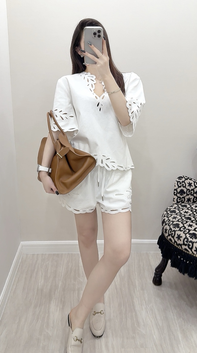 NO:422566,Tops, shorts, old Qian style!  Wear it is white and rich and beautiful!  ,,shorts,alexander wang19860909上衣 短裤十足的老钱风！ 穿上就是白富美！,,shorts,alexander wang,Women's clothing