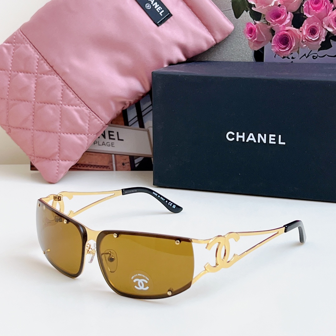  CHANE*
MOD： 9520 
SIZE：64口11-120 
y2k辣妹墨镜来囖
大框风镜巨瘦脸