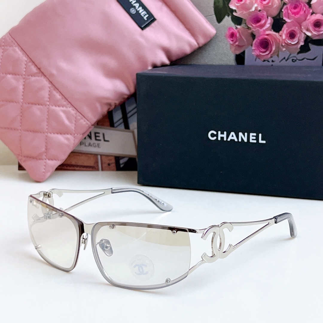  CHANE*
MOD： 9520 
SIZE：64口11-120 
y2k辣妹墨镜来囖
大框风镜巨瘦脸