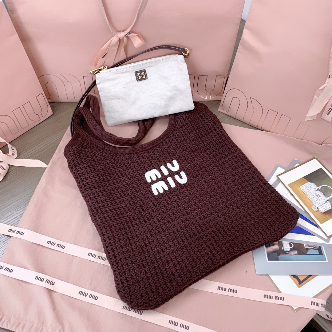 Miu Miu Knitted Tote Bag with Detachable Pouch - Spacious & Lightweight 10 i1748051473 2930 8