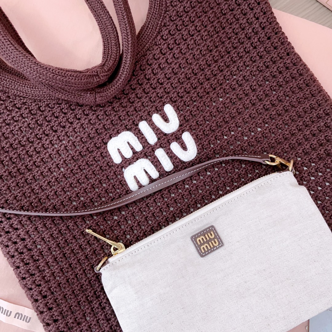 Miu Miu Knitted Tote Bag with Detachable Pouch - Spacious & Lightweight 6 i1748051473 3553 4