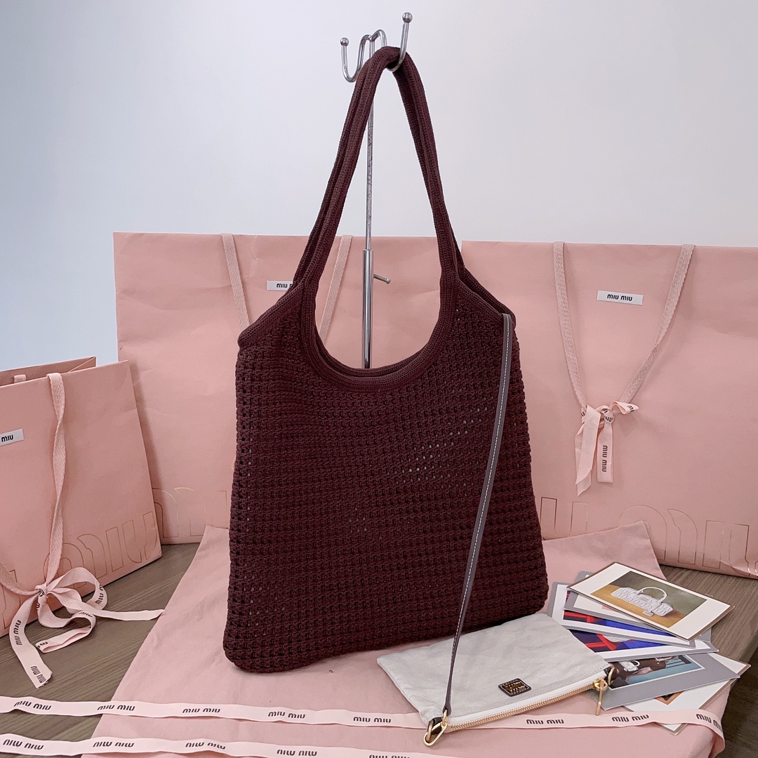 Miu Miu Knitted Tote Bag with Detachable Pouch - Spacious & Lightweight 4 i1748051473 657 2