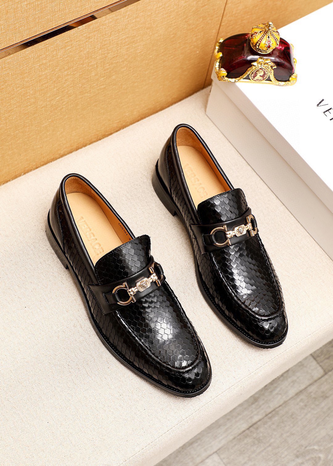 NO:349652,Product trademark VERSACE 