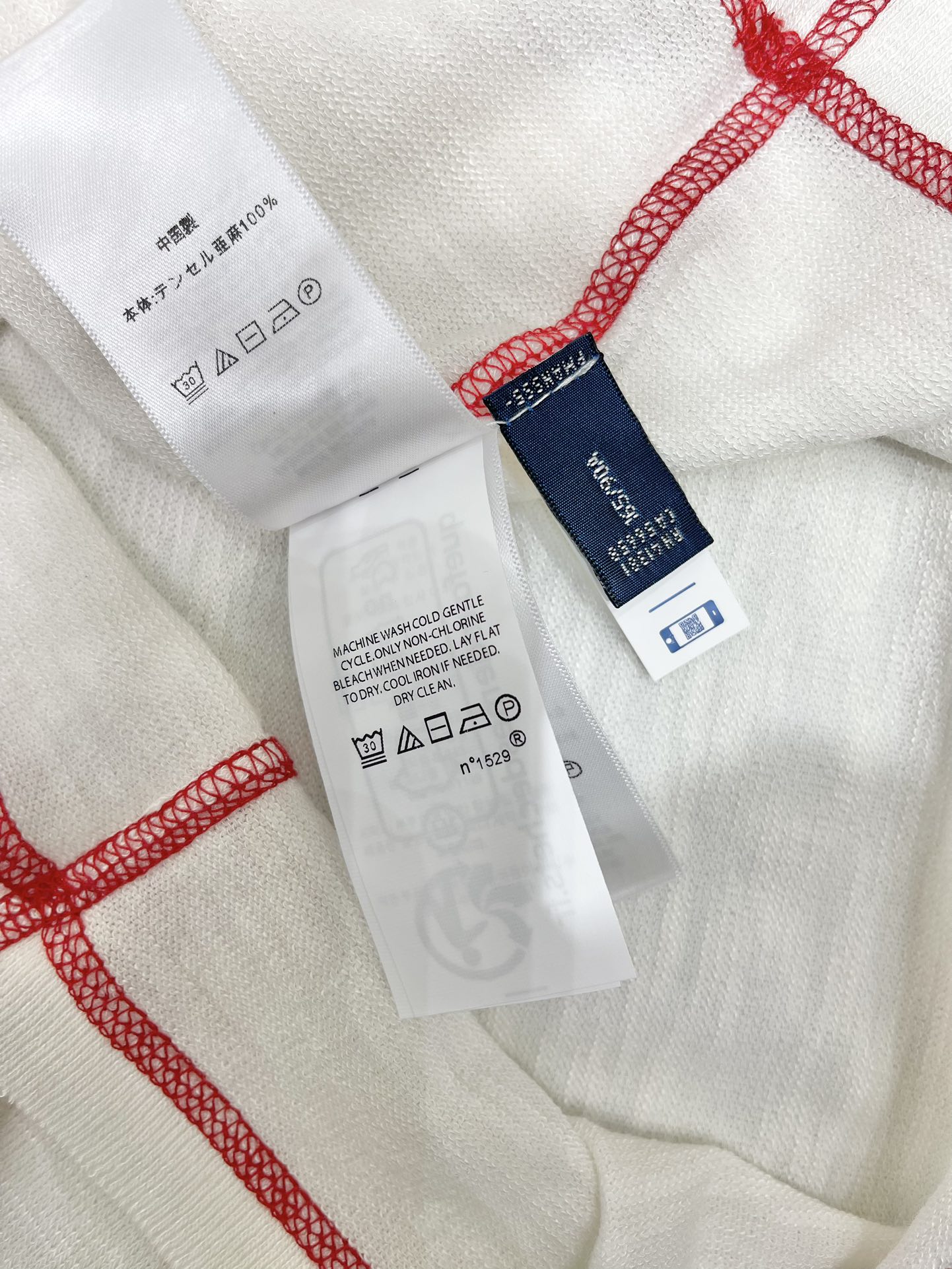 Polo 刺绣撞色小马扎线短袖

精致的小马刺绣给萌化了！🐎💖 刺绣细节超级到位，小马的表情都栩栩如生，