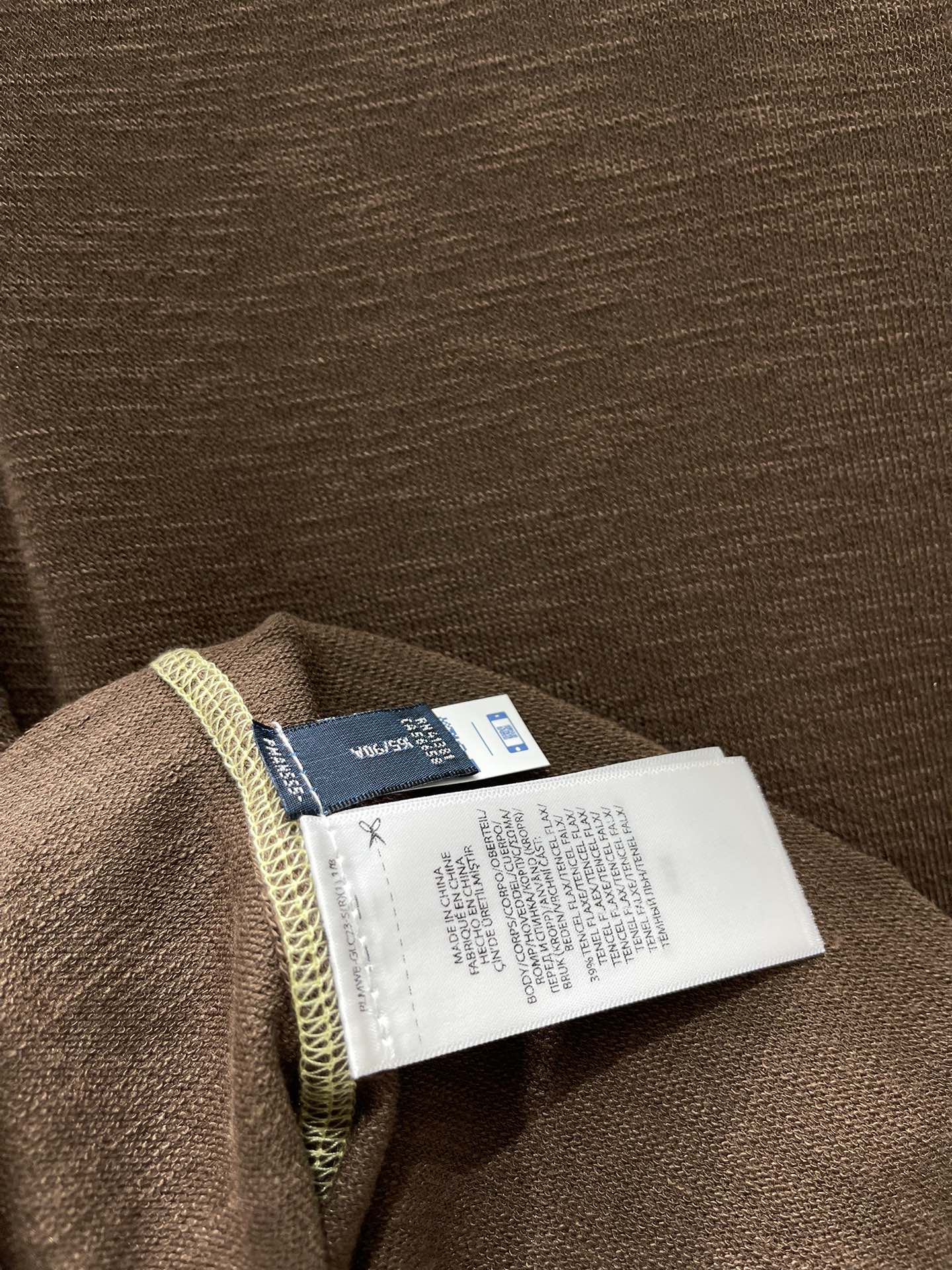 Polo 刺绣撞色小马扎线短袖

精致的小马刺绣给萌化了！🐎💖 刺绣细节超级到位，小马的表情都栩栩如生，