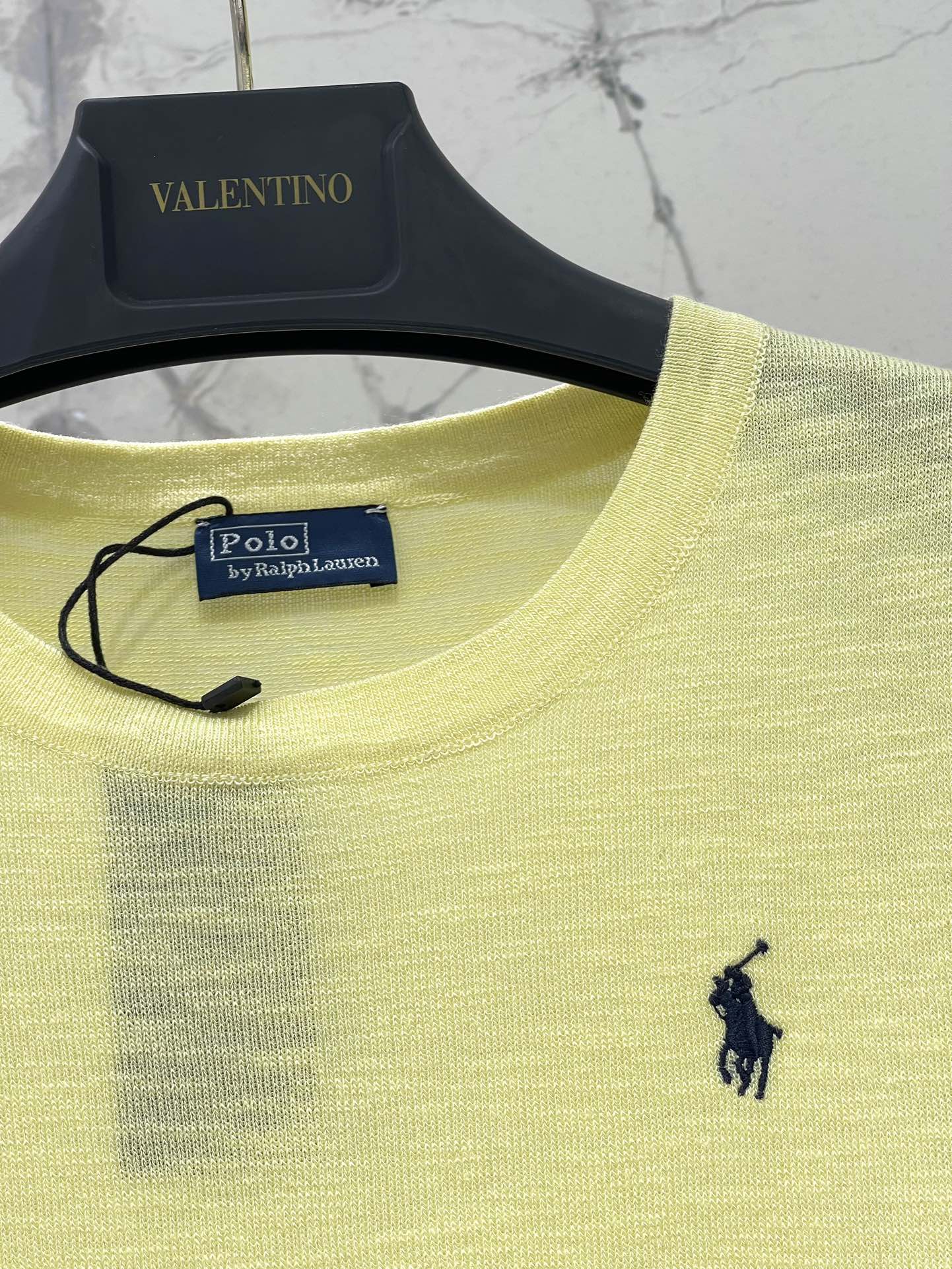 Polo 刺绣撞色小马扎线短袖

精致的小马刺绣给萌化了！🐎💖 刺绣细节超级到位，小马的表情都栩栩如生，