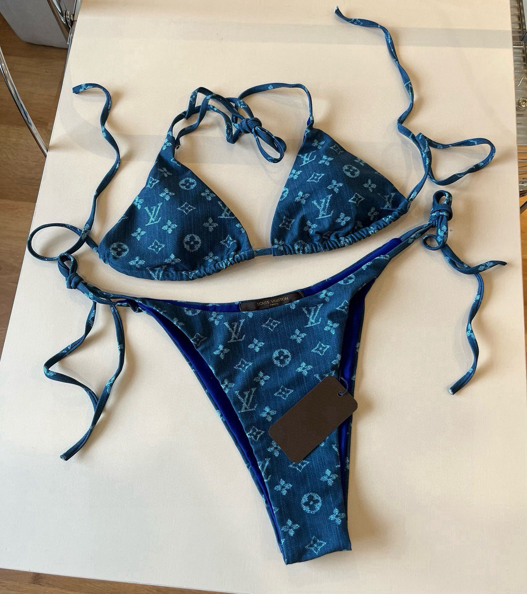 NO:373663,LV Louis Vuitton Bikini is super good!  It is released simultaneously in major counters, and it naturally presents a fashionable feeling!  Very age-reducing and youthful. S M L XL swimsuits, swimming trunks, bikinis, louis vuitton, louis vuitton, swimsuits, bikinis19860909LV路易威登比基尼 上身超级棒！同步各大专柜发售,自然而然呈现时尚感！十分减龄,具有年轻活力. 码数S M L XL泳衣泳裤比基尼,泳衣，泳裤，比基尼,louis vuitton,louis vuitton,swimsuits,bikinis,accessory
