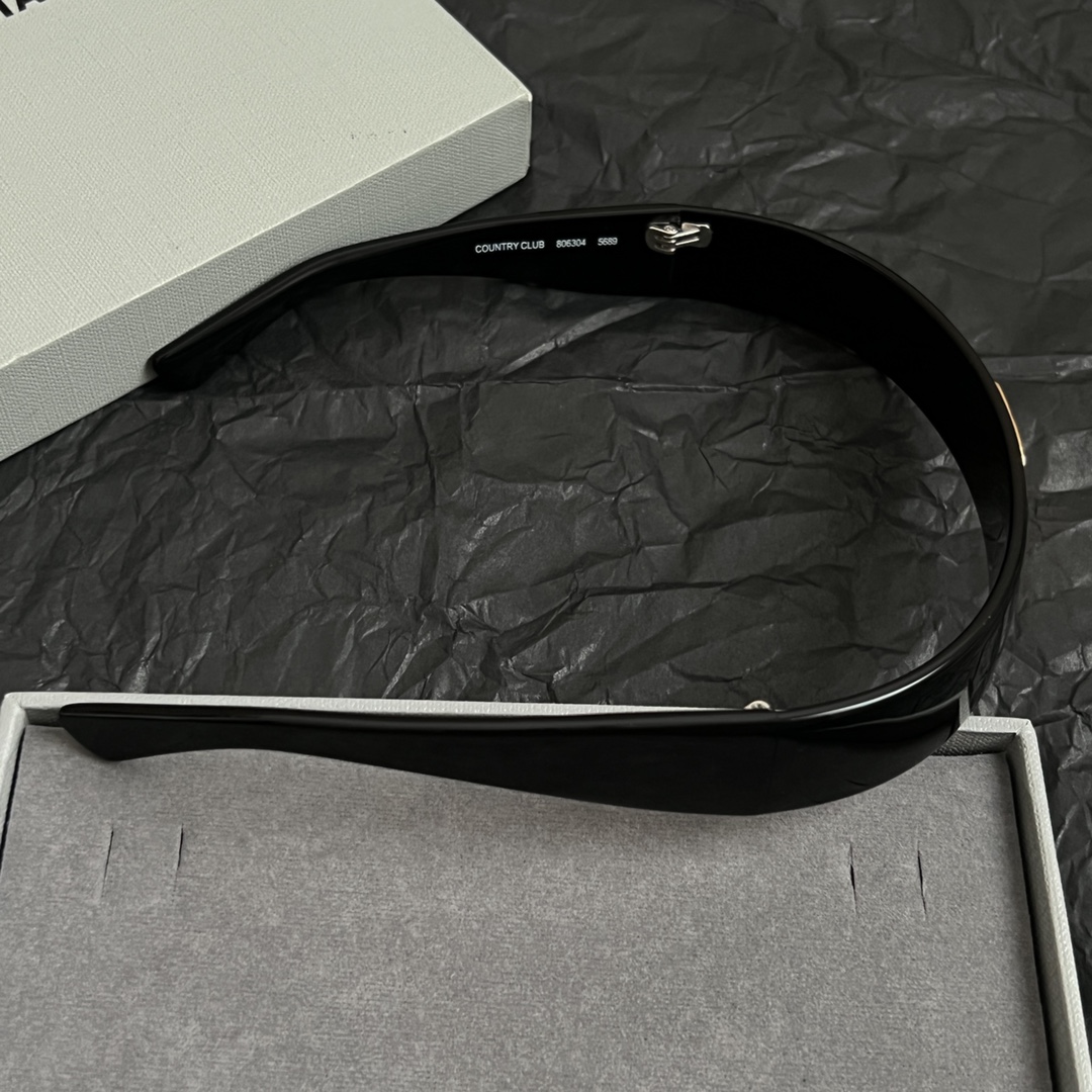 】巴黎世家 Balenciaga 发捆  复古风 简单大方 大牌金质感饱满 ，搭配衣服超好看 ！