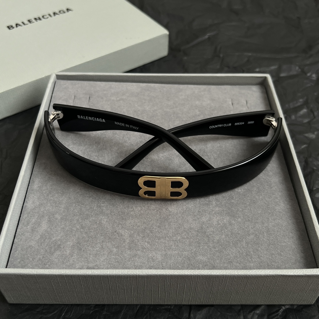 】巴黎世家 Balenciaga 发捆  复古风 简单大方 大牌金质感饱满 ，搭配衣服超好看 ！