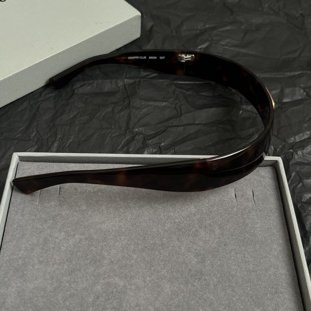 】巴黎世家 Balenciaga 发捆  复古风 简单大方 大牌金质感饱满 ，搭配衣服超好看 ！