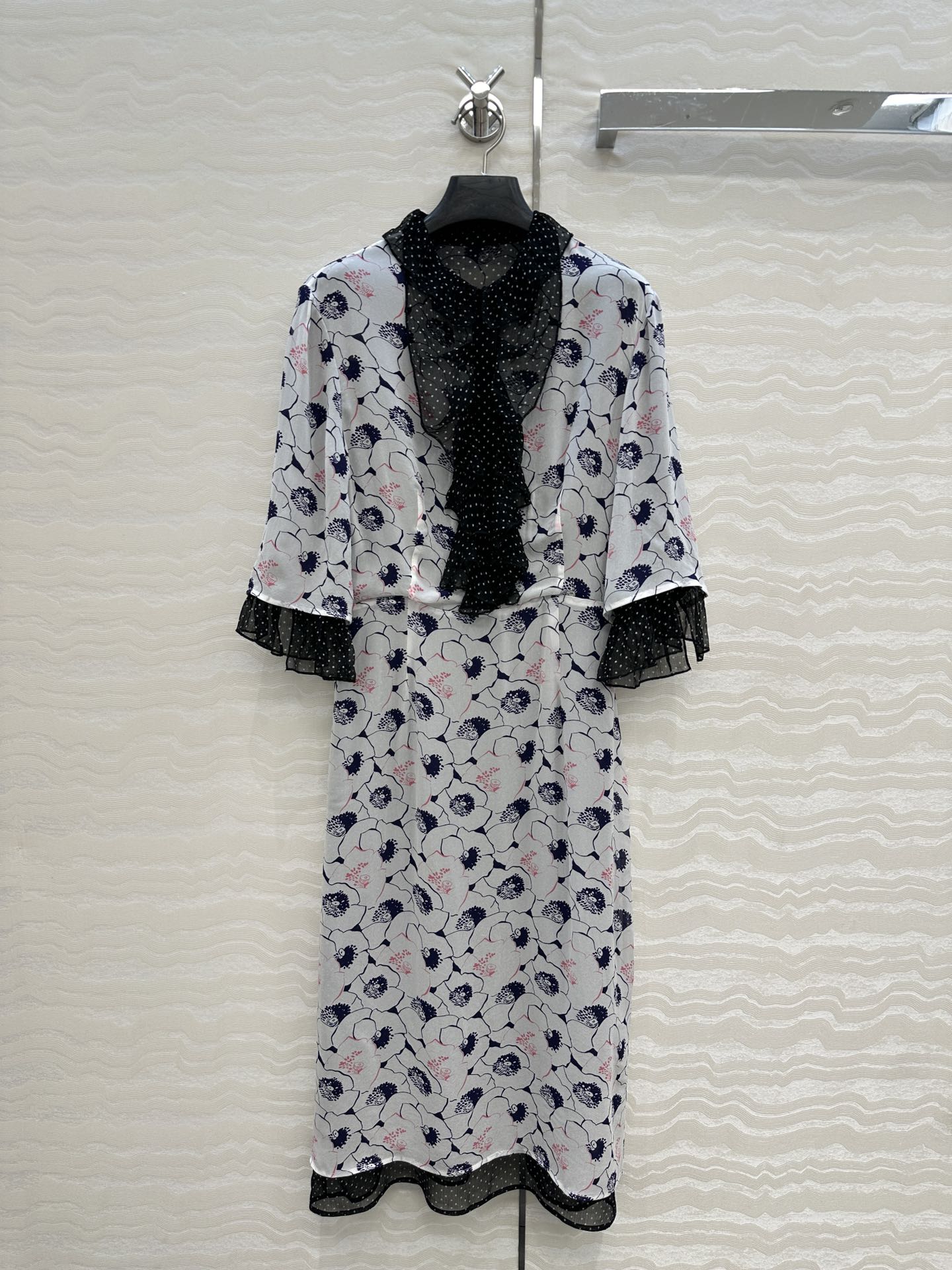 Elegant Floral Print Silk Dress with Ruffle Trim - Summer Style