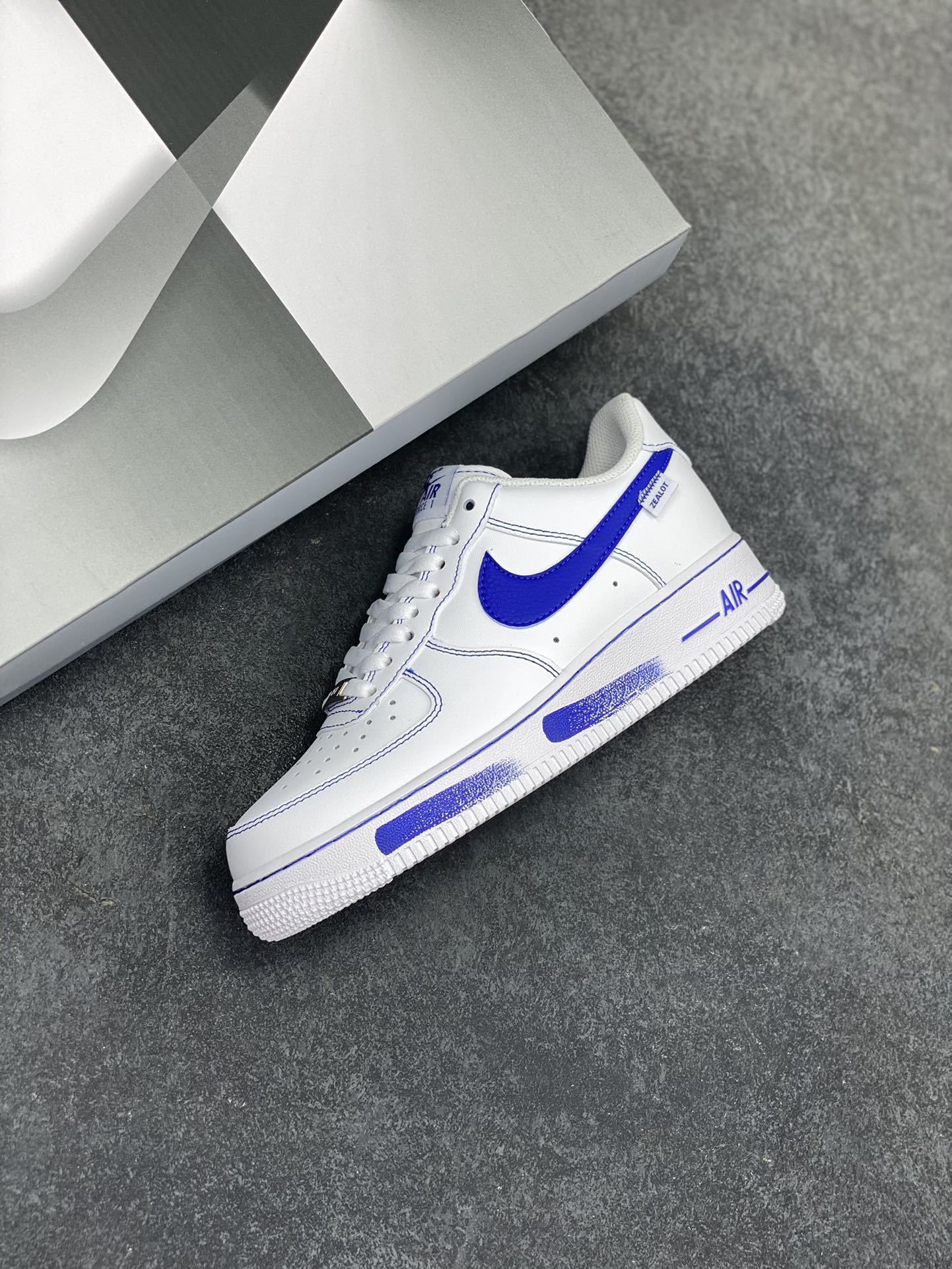 图片[7]-Nike Air Force 1 Low’07 蓝色海洋 空军一号低帮休闲板鞋 定制皮料 定制鞋盒 配件齐全 原楦原纸板 纯正空军版型 内置全掌气垫 货号：ZH0316-083 尺码：36 36.5 37.5 38 38.5 39 40 40.5 41 42 42.5 43 44 44.5 45-选品中心