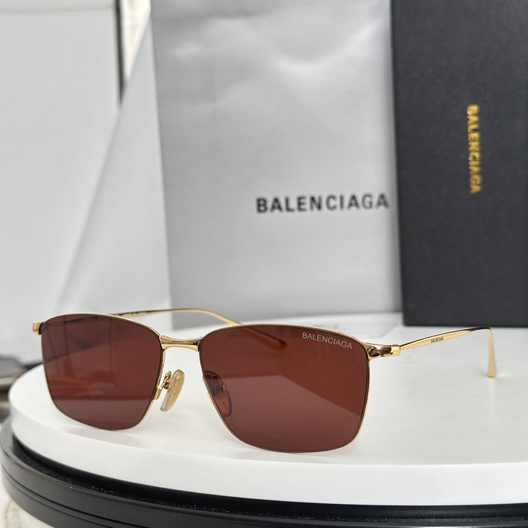  ‼️BALENCIAG*巴黎*世家⚜️⚜️⚜️MODEL：BB0415O⚜️⚜️⚜️SIZE：60口1