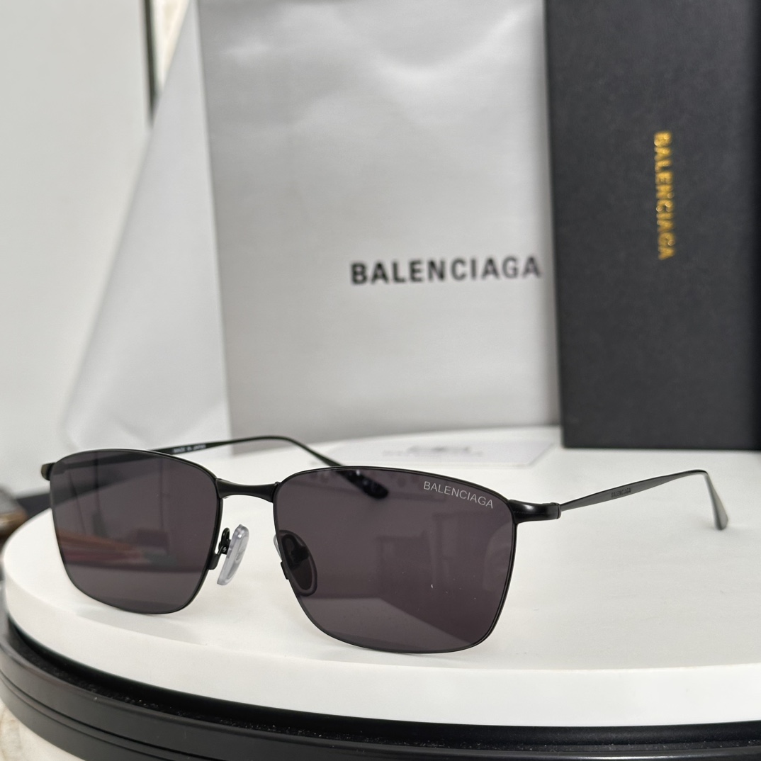  ‼️BALENCIAG*巴黎*世家⚜️⚜️⚜️MODEL：BB0415O⚜️⚜️⚜️SIZE：60口1