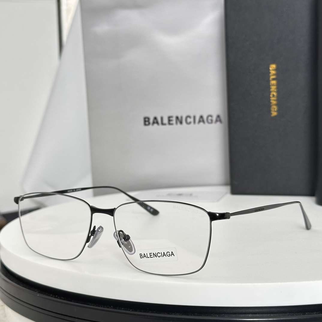  ‼️BALENCIAG*巴黎*世家⚜️⚜️⚜️MODEL：BB0415O⚜️⚜️⚜️SIZE：60口1
