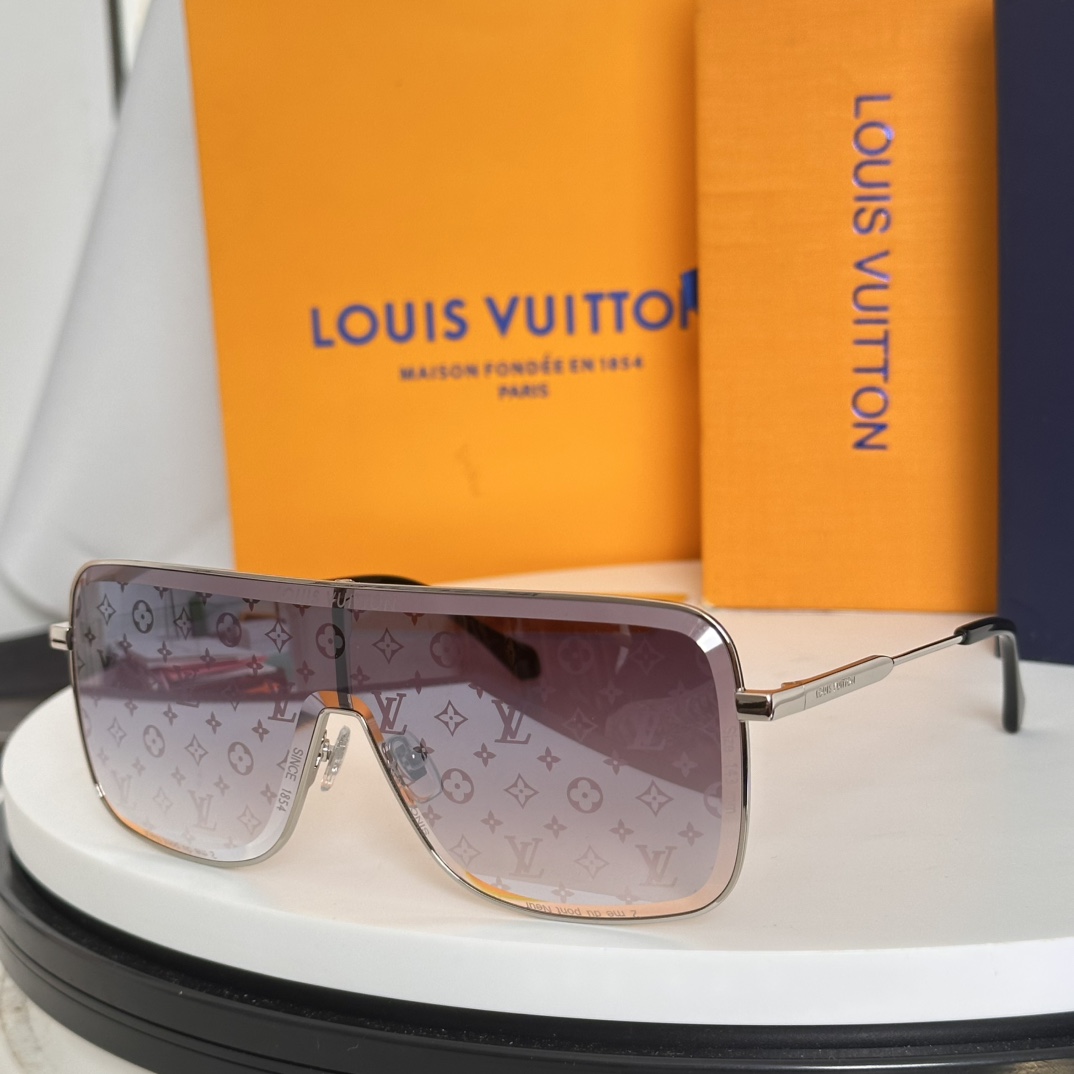  ‼️LOUIS VUITTO*
LV SuPer Vision Metal Mask
MODELZ26