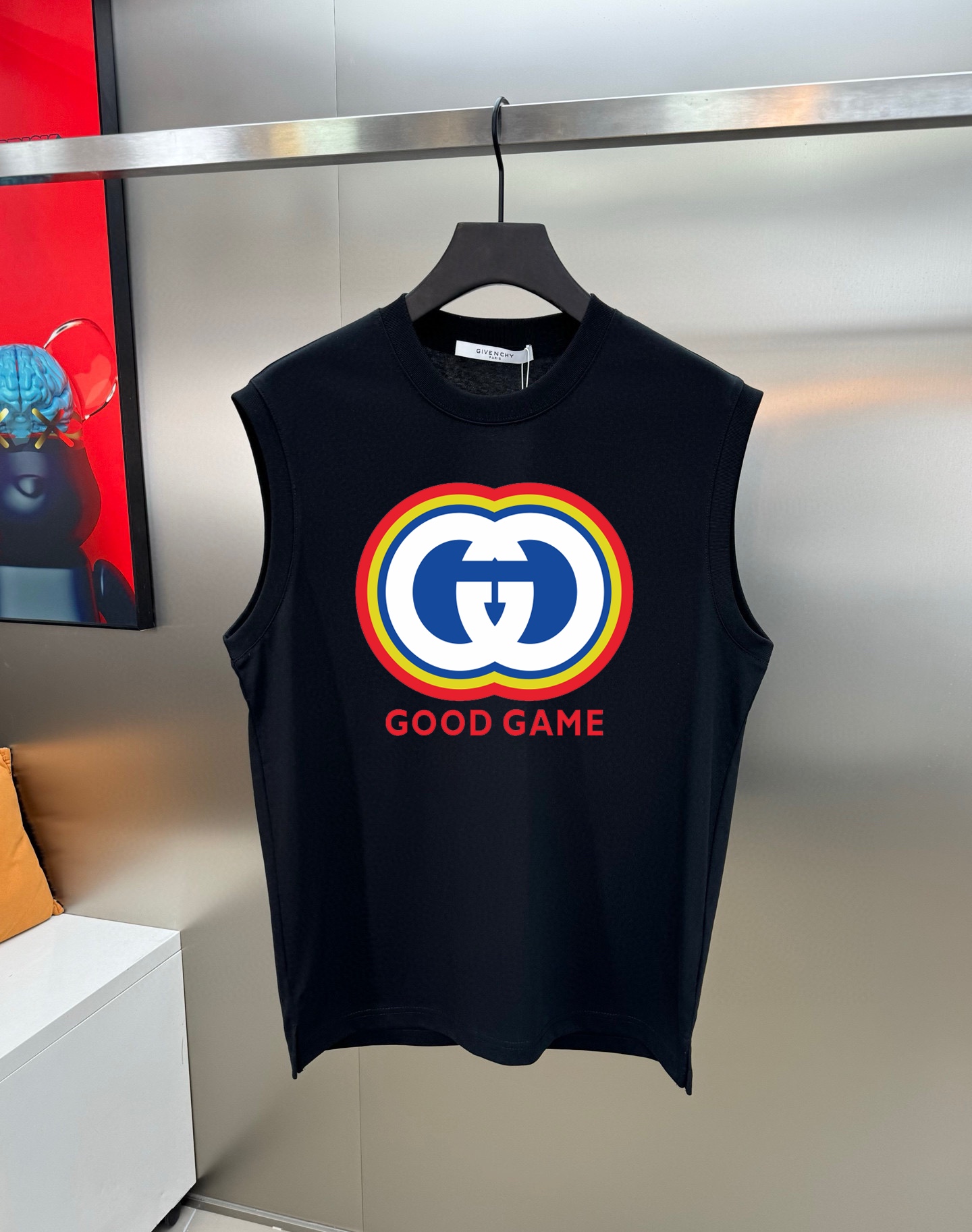 Gucci 品牌【GUCCI 古奇】2025夏季新品背心T袖 简约款式 任何人都可以轻松驾驶 进口定制丝光棉面料 手软舒适有型 吸汗透气