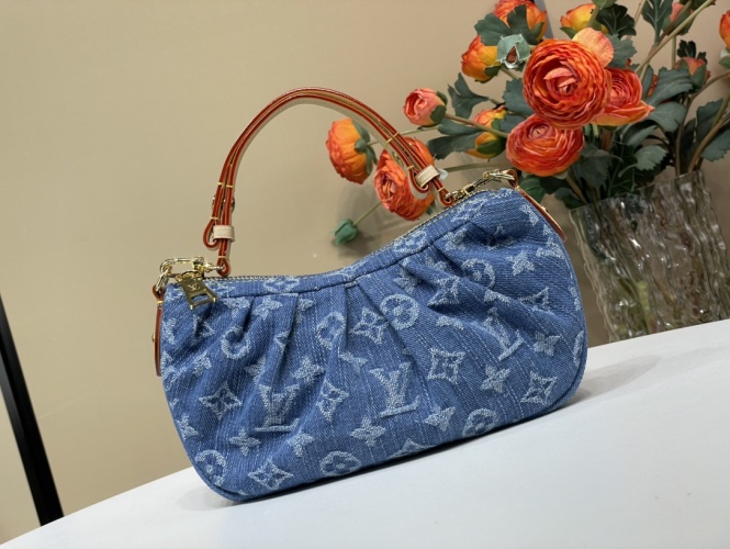 Louis Vuitton Pochette Valley Denim Blue Monogram Shoulder Bag 1 Louis Vuitton Pochette Valley Denim Blue Monogram Shoulder Bag