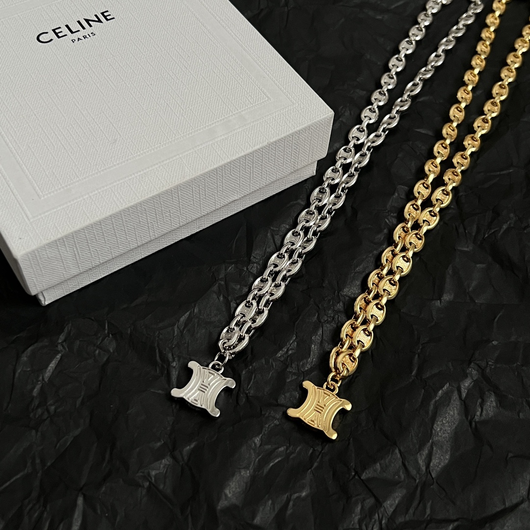】Celine 赛琳 项链 一直是简约时尚界的标杆大胆的设计 百看不厌▪️搭配起来更Fashion ✨✨