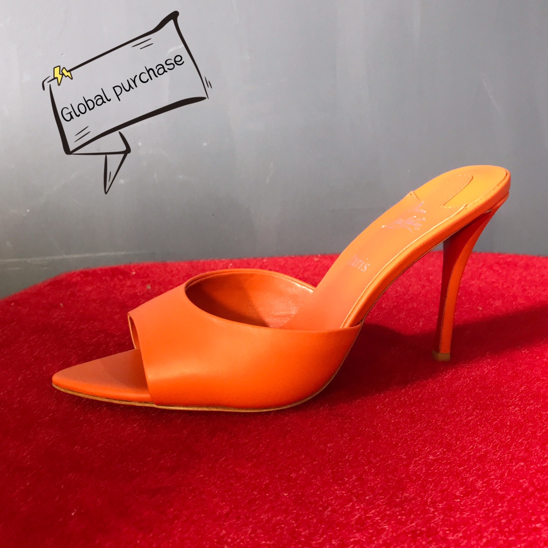 NO:336215,High-end custom spring and summer classic series!  H10Cm, size 34-42. Genuine leather large sole, custom-made models are not refundable or exchanged. L57-001. Orange cowhide. Orange sheepskin. Standard European size Reference:L57-001 Color:orange/orange Material:patent leather Lining:goat leather Heel height:10cm Sole:leather sole Size:EUR 34-42 (US 4-11):,,christian louboutin,cowhide,sheepskin,Leather soles19860909高端订制 春夏精典款系列！ H10Cm,尺码34-42码. 真皮大底,订制款不退不换.L57-001.桔色牛皮.桔色羊皮里. 标准欧码 Reference:L57-001 Color:orange/orange Material:patent leather Lining:goat leather Heel heigh:10cm Sole:leather sole Size:EUR 34－42（US 4一11) :,,christian louboutin,cowhide,sheepskin,Leather soles,Women's Shoes