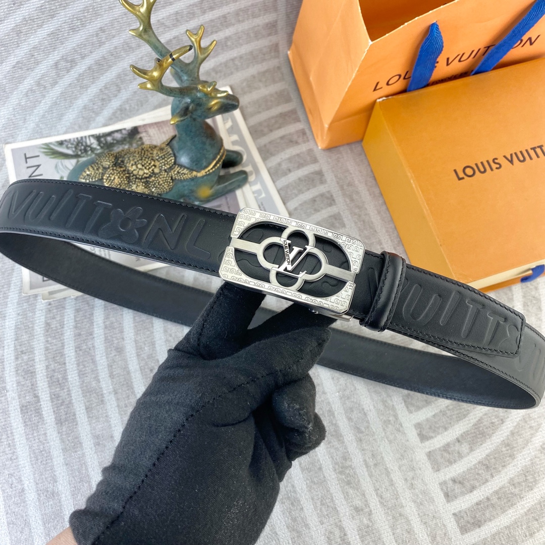 LV💕 特种皮腰带自动带系列 ，原厂五金精品不锈钢扣，手感柔软舒适 宽3.5CM。