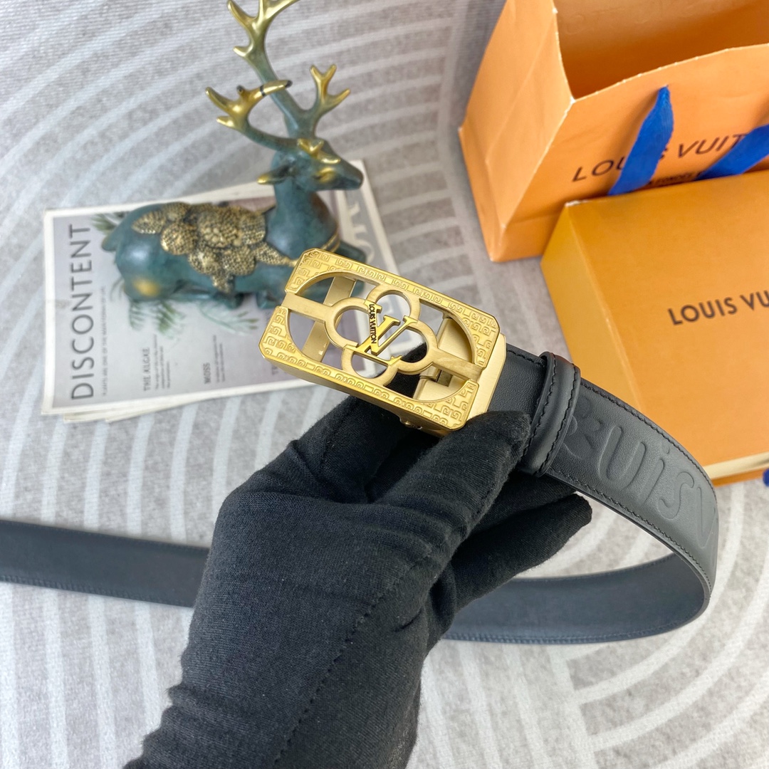 LV💕 特种皮腰带自动带系列 ，原厂五金精品不锈钢扣，手感柔软舒适 宽3.5CM。
